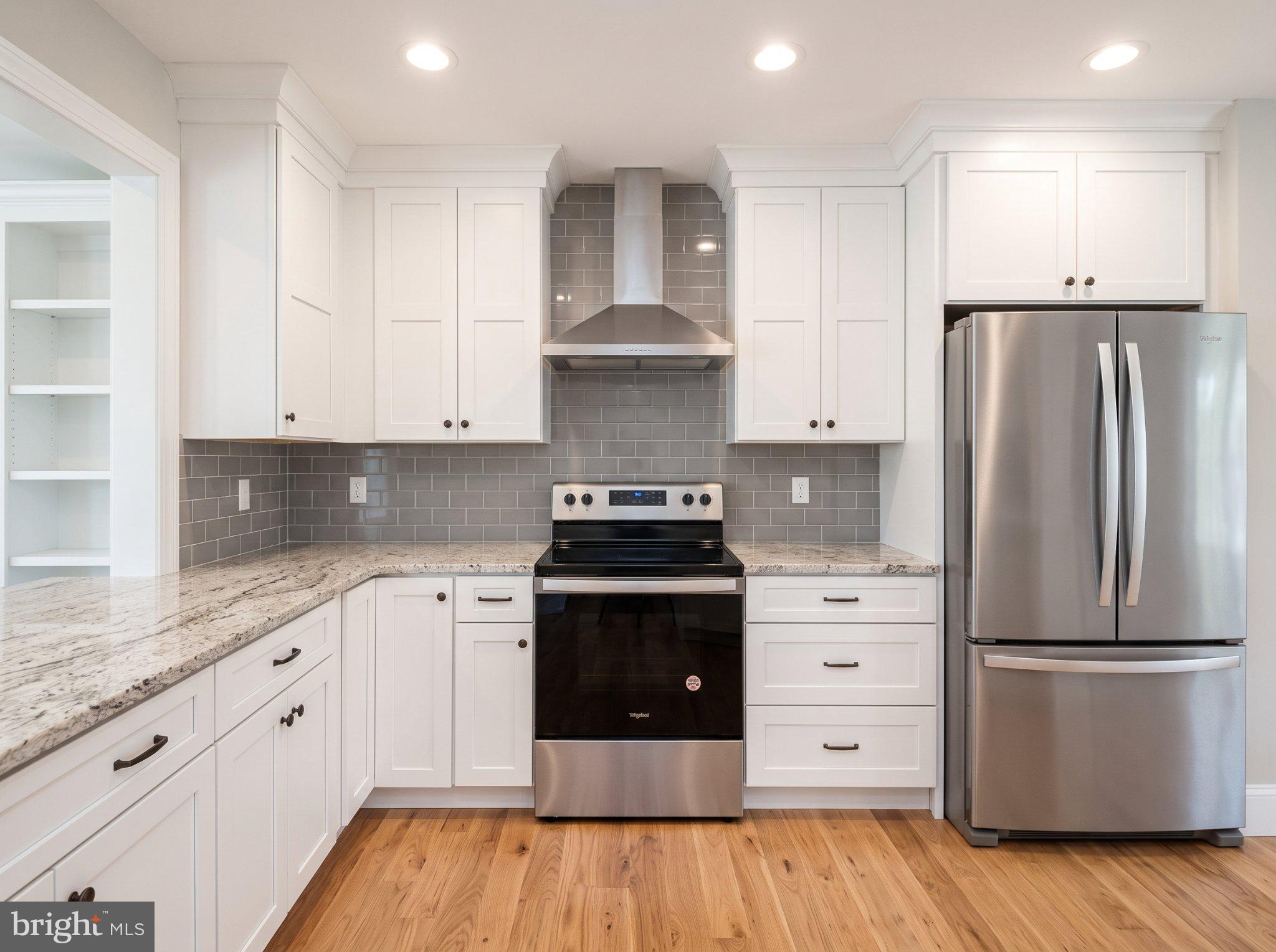 6127 Capella Ave, Burke, VA 22015 photo