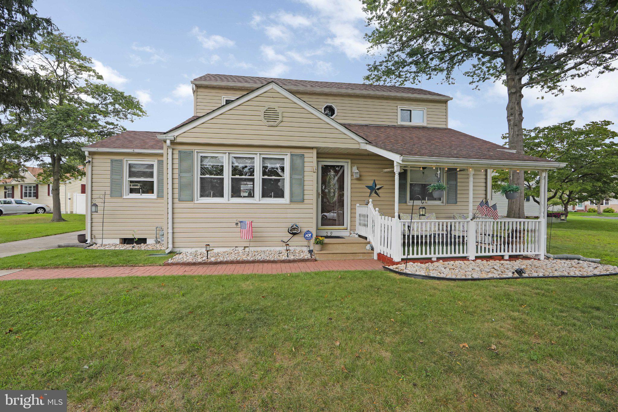 29 Wyndale Ave, Maple Shade, NJ 08052