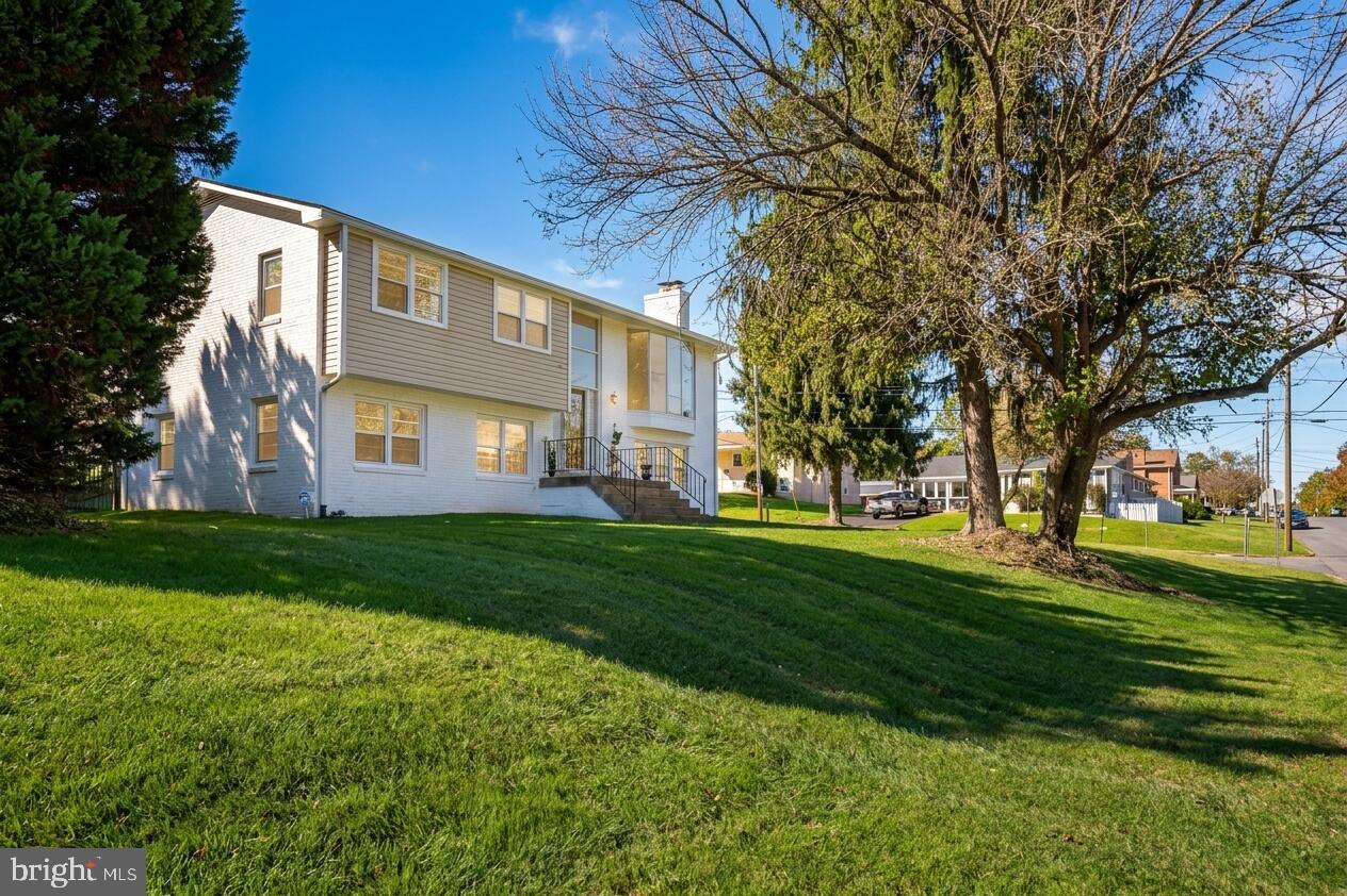 7207 Temple Hill Rd, Temple Hills, MD 20748
