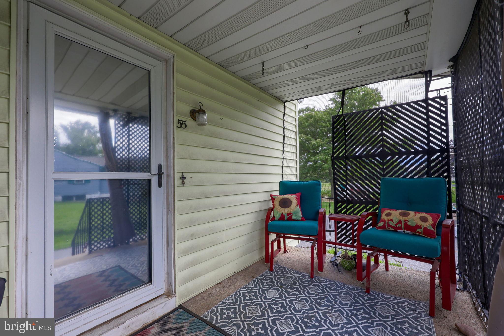 55 Larkspur Ln, Elizabethtown, PA 17022 photo