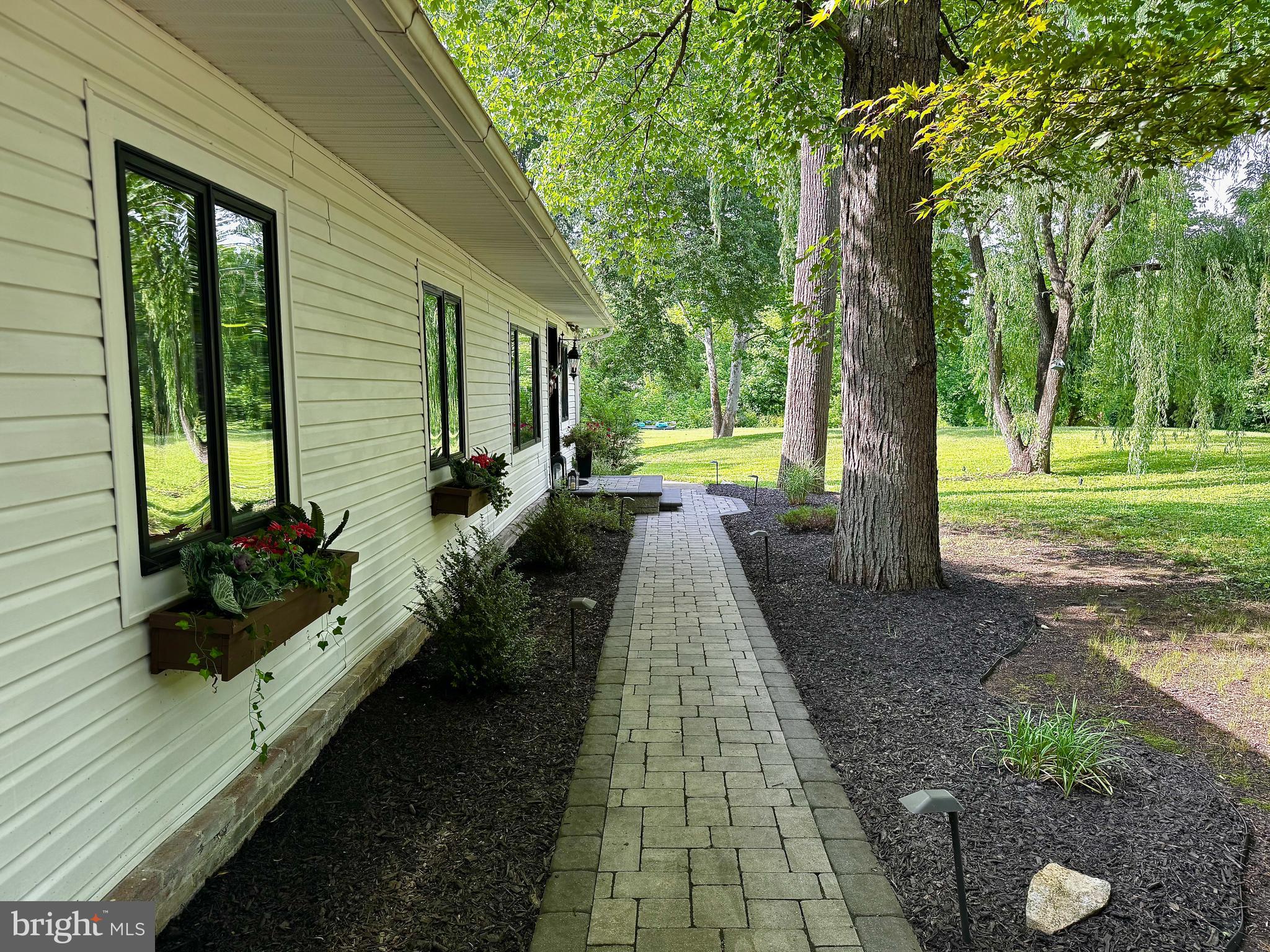 321 Tomlin Station Rd, Mullica Hill, NJ 08062 photo