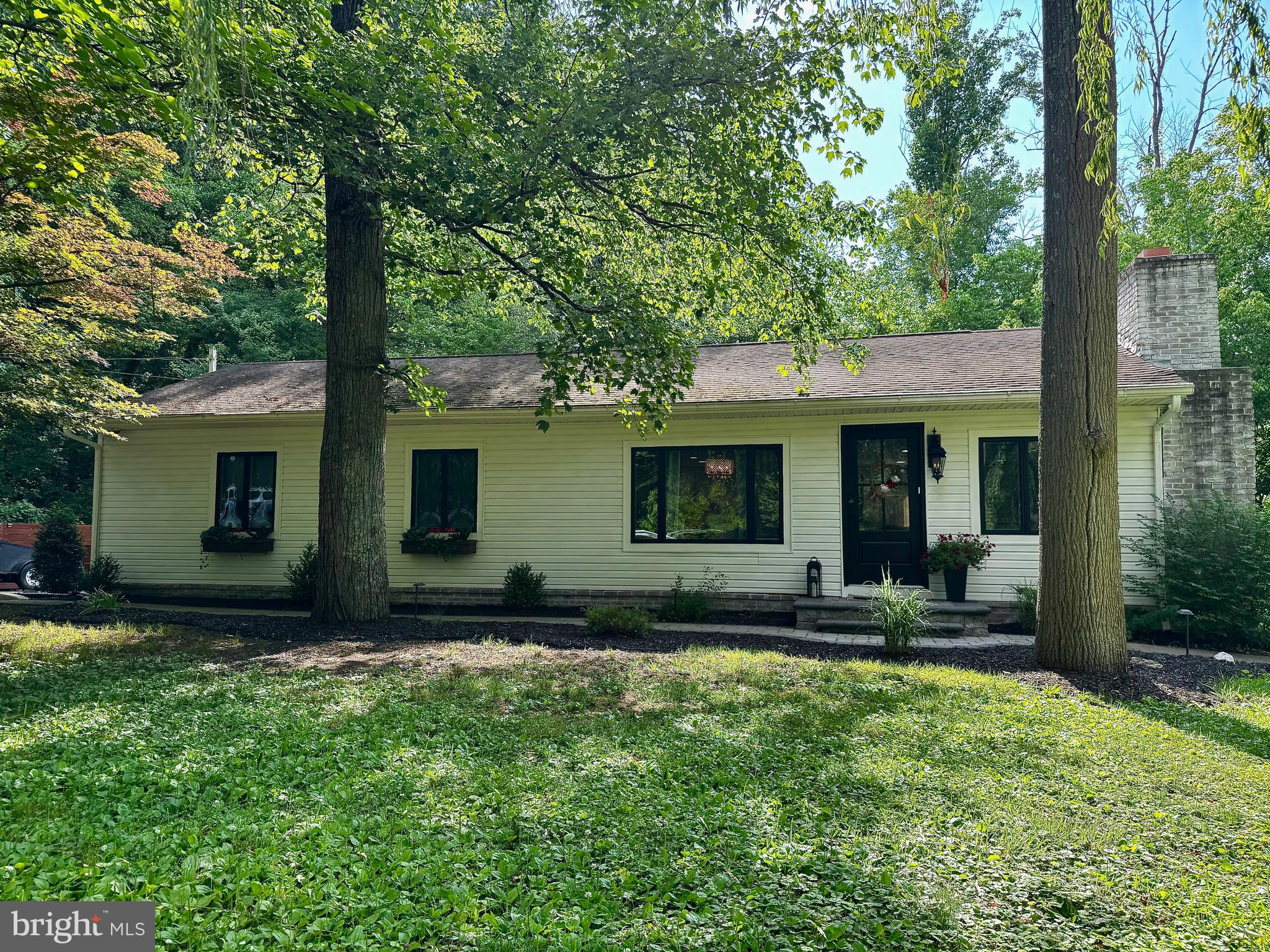 321 Tomlin Station Rd, Mullica Hill, NJ 08062