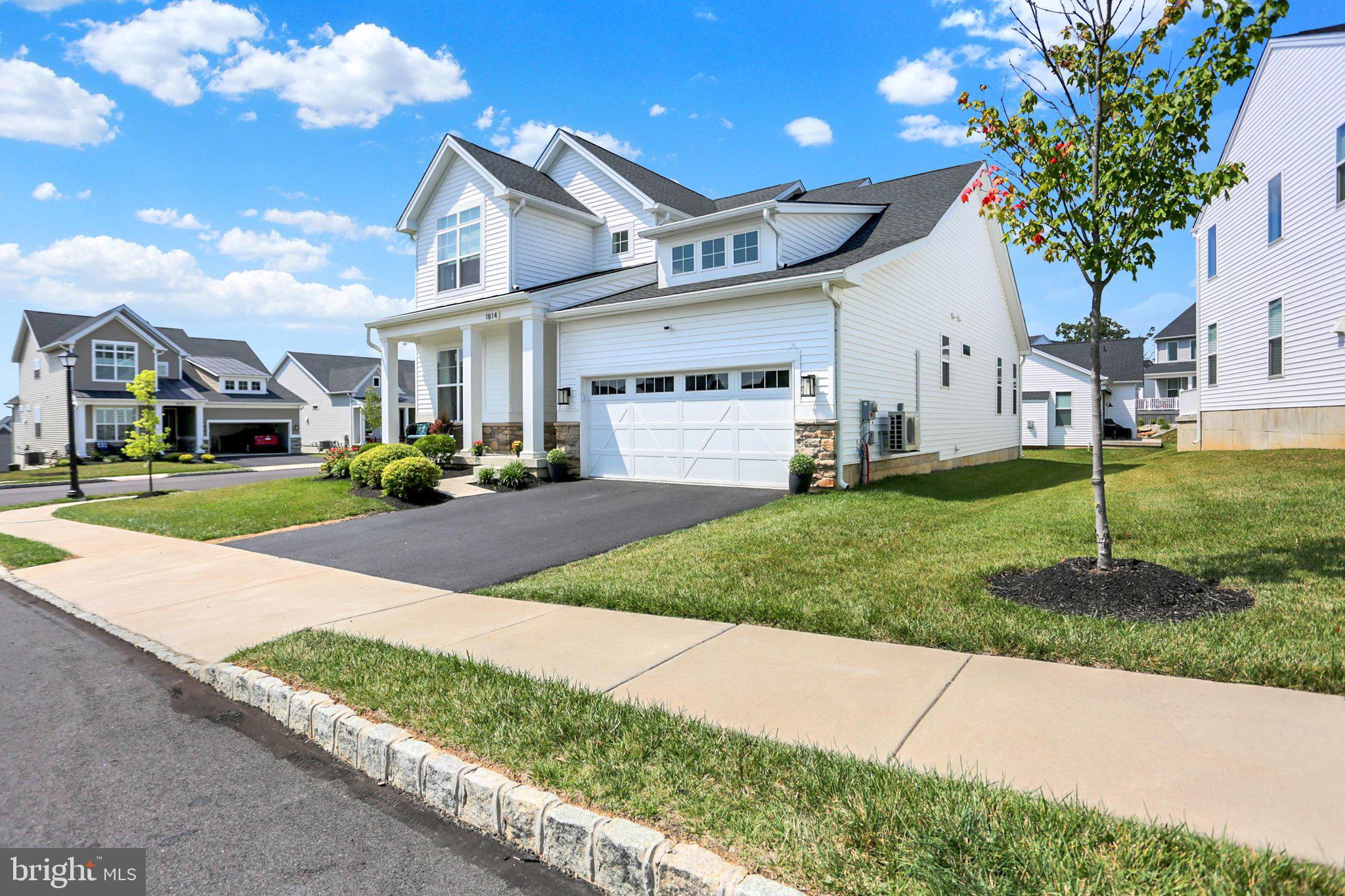 1814 Stang Dr, Allentown, PA 18104