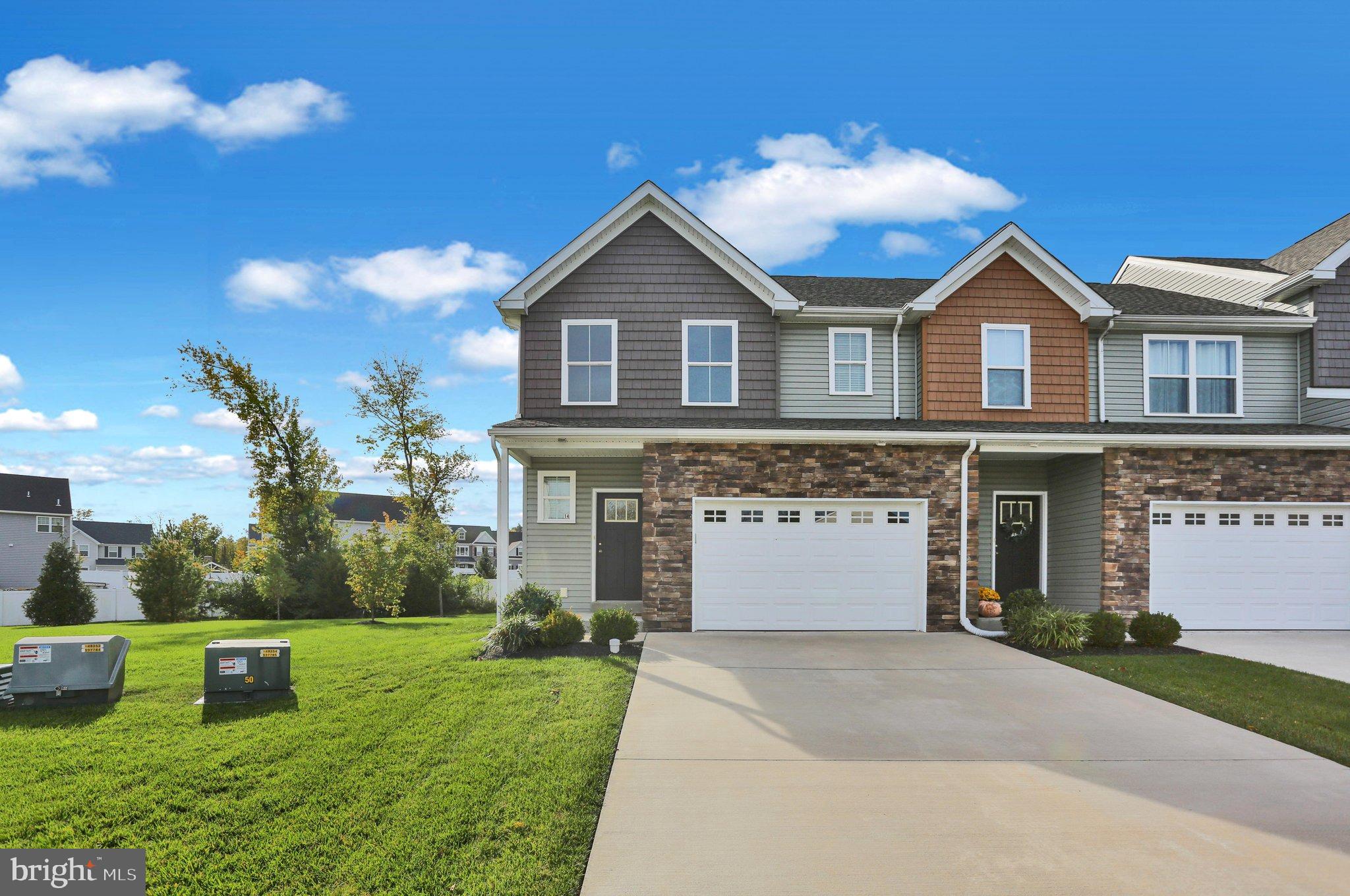 14 Hubbardton Ct, Reading, PA 19608
