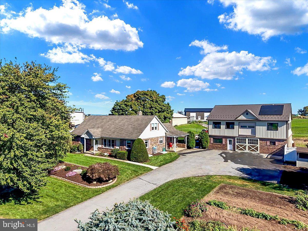 2939 Harvest Dr, Ronks, PA 17572