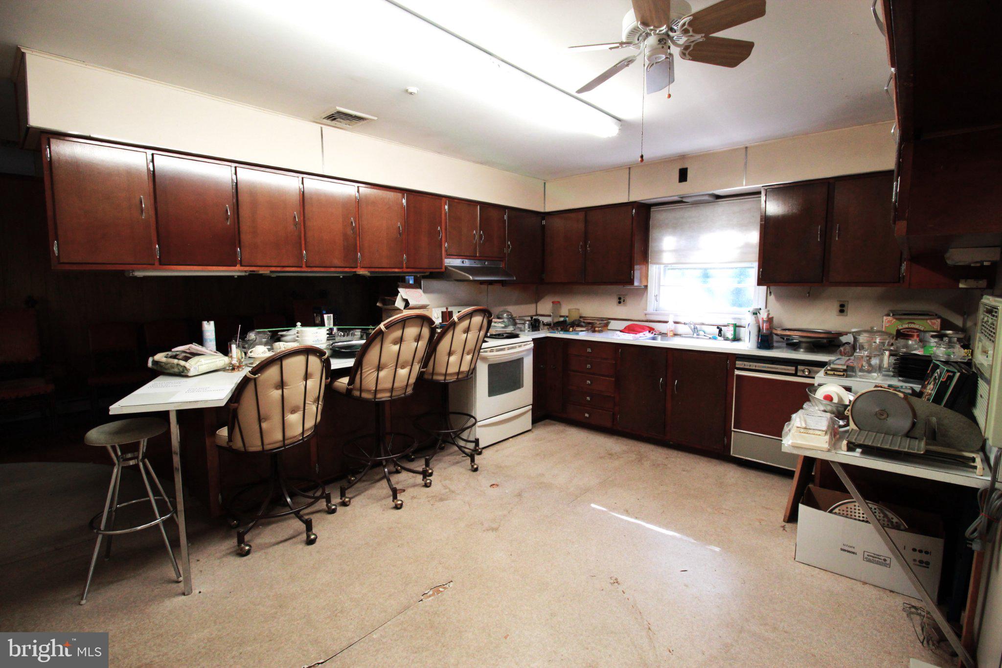 611 Creek Rd, Mount Laurel, NJ 08054 photo