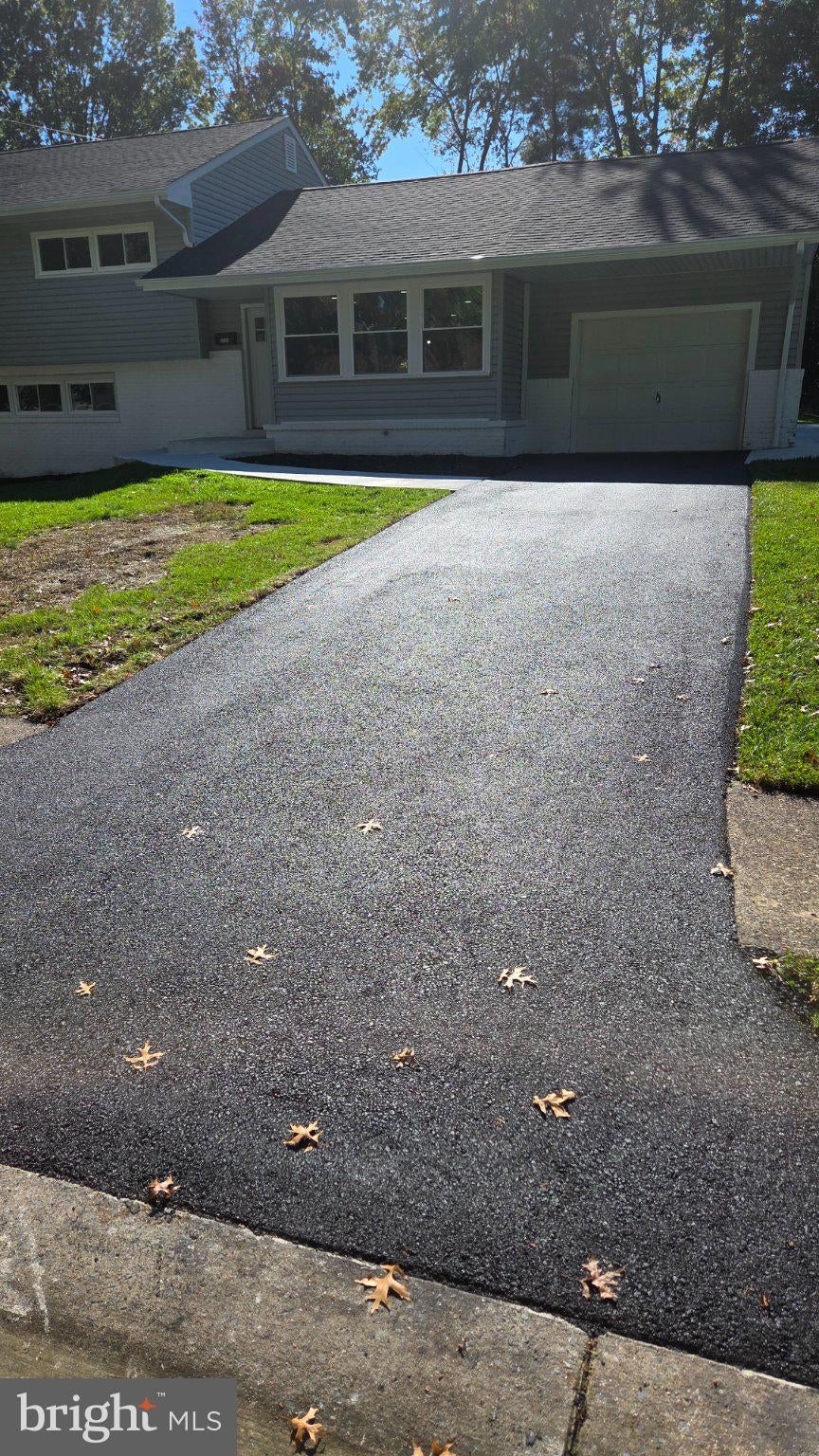2006 Oak Lane Rd, Wilmington, DE 19803 photo