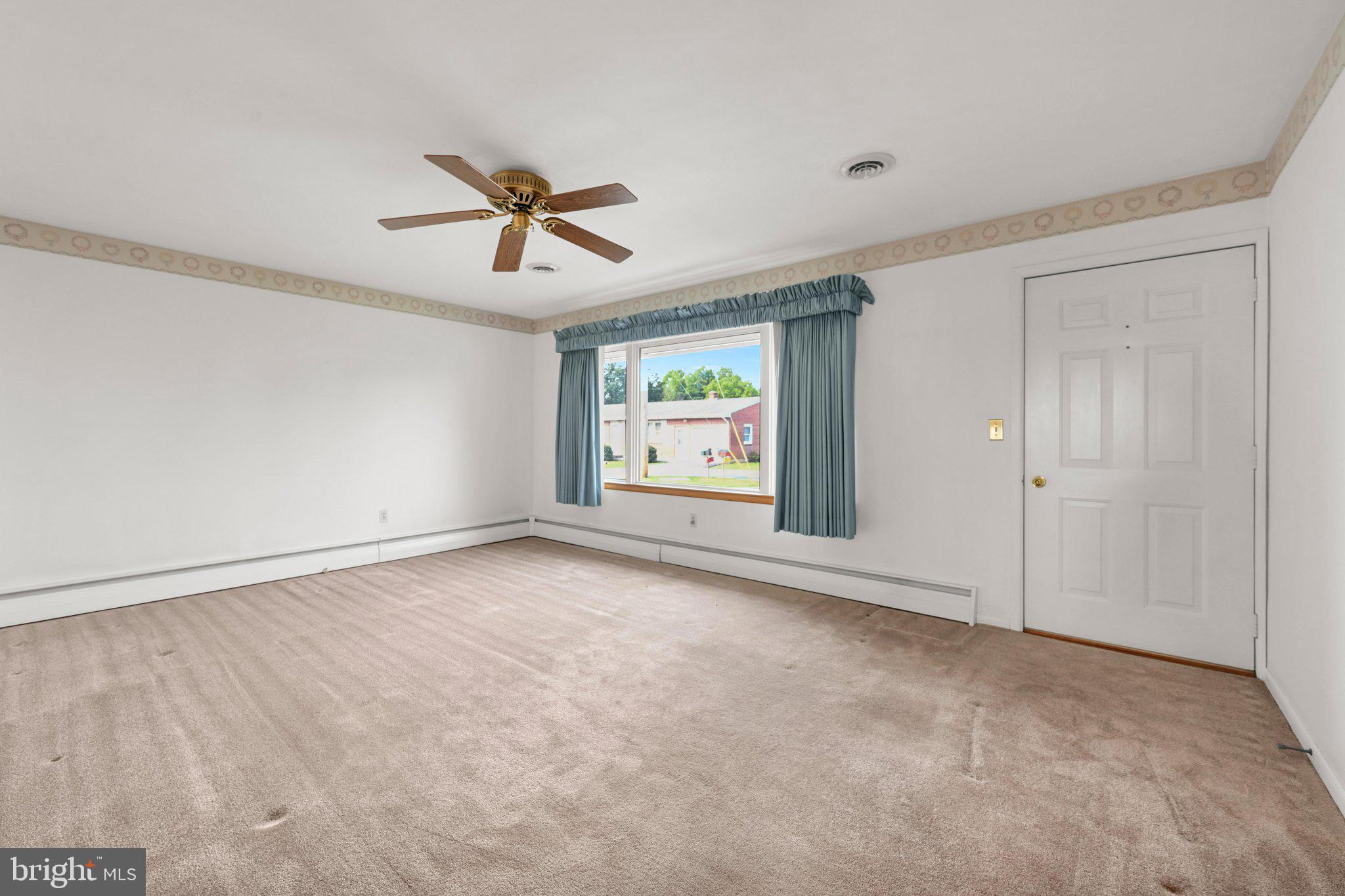 533 W Lincoln Ave, Myerstown, PA 17067 photo