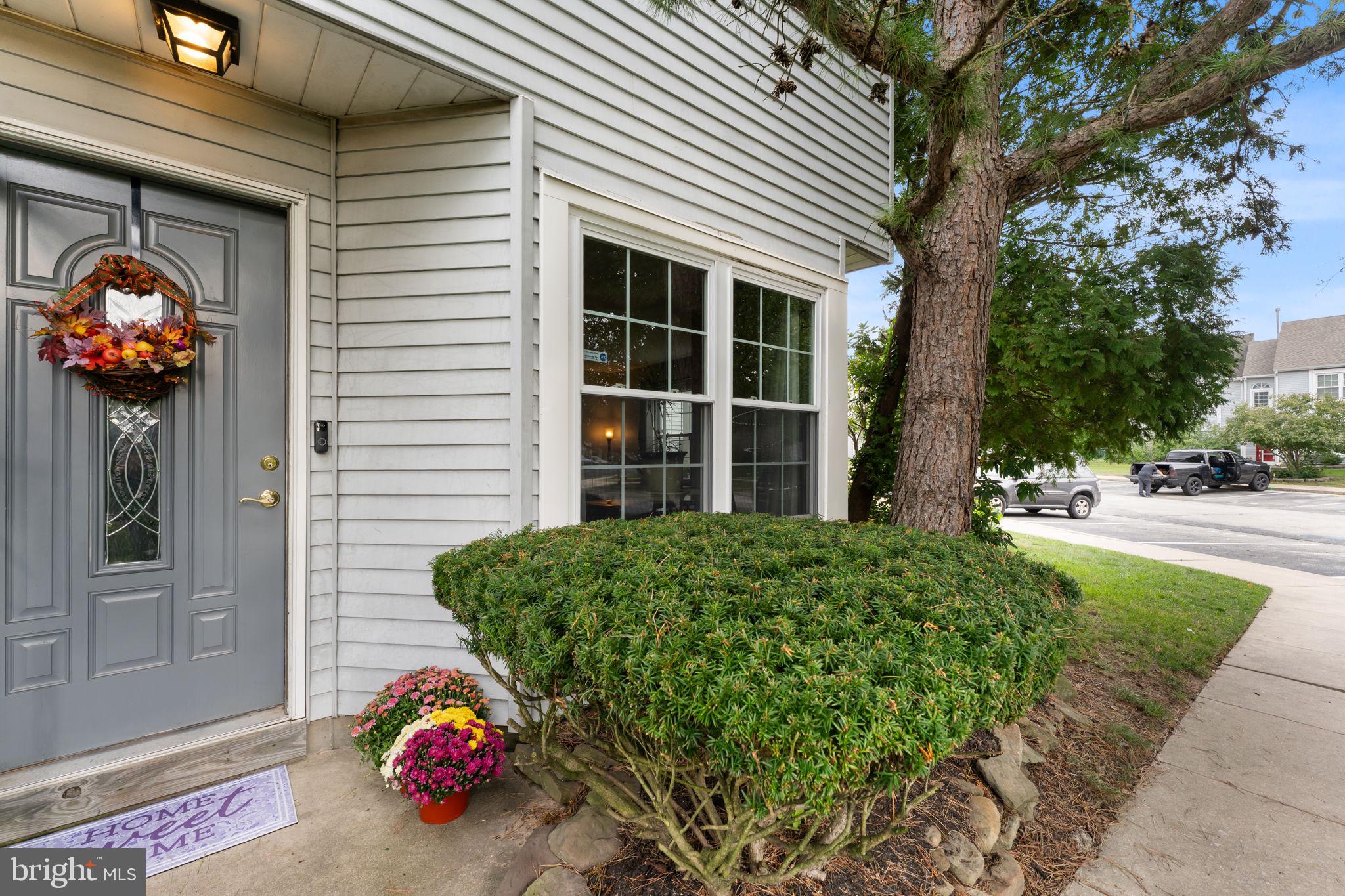 447 Whitman Ln, Williamstown, NJ 08094