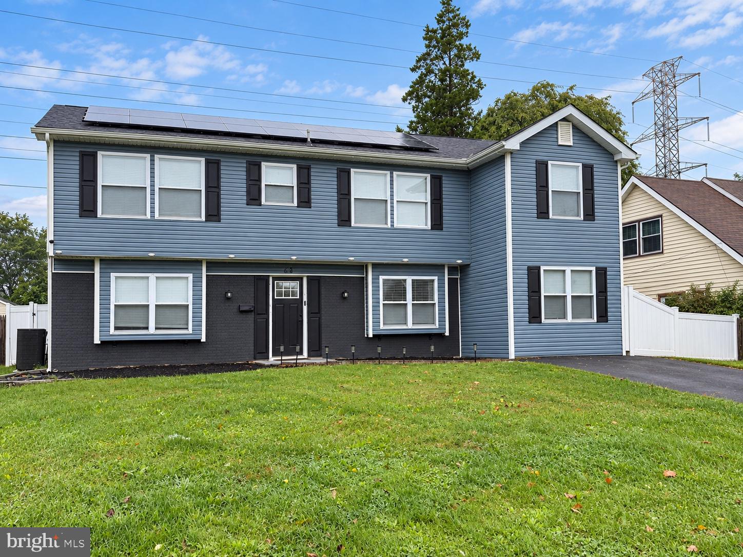 63 Marboro Ln, Willingboro, NJ 08046 photo