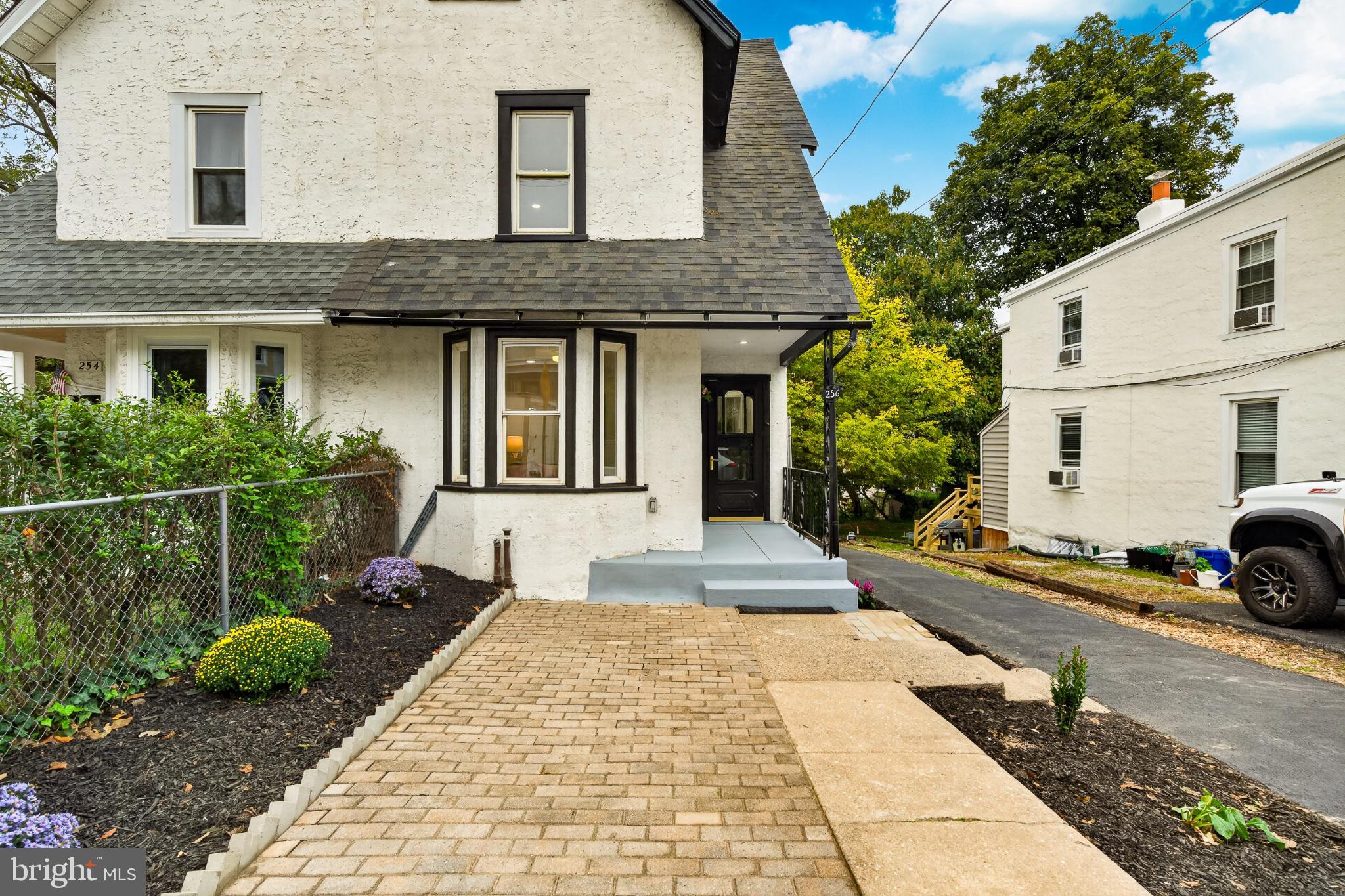 256 Aberdeen Ave, Wayne, PA 19087