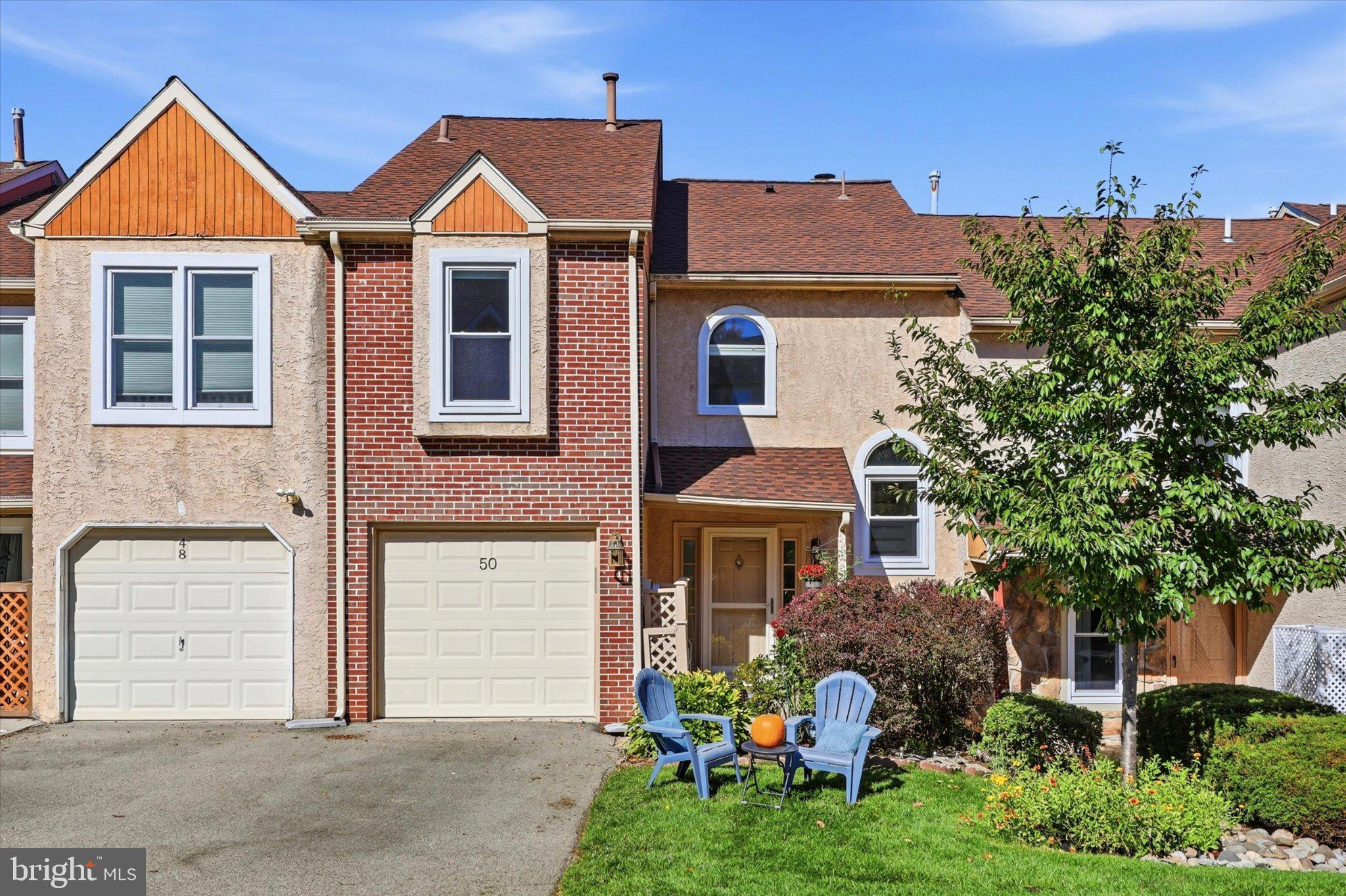 50 White Pine Ct, Lafayette Hill, PA 19444