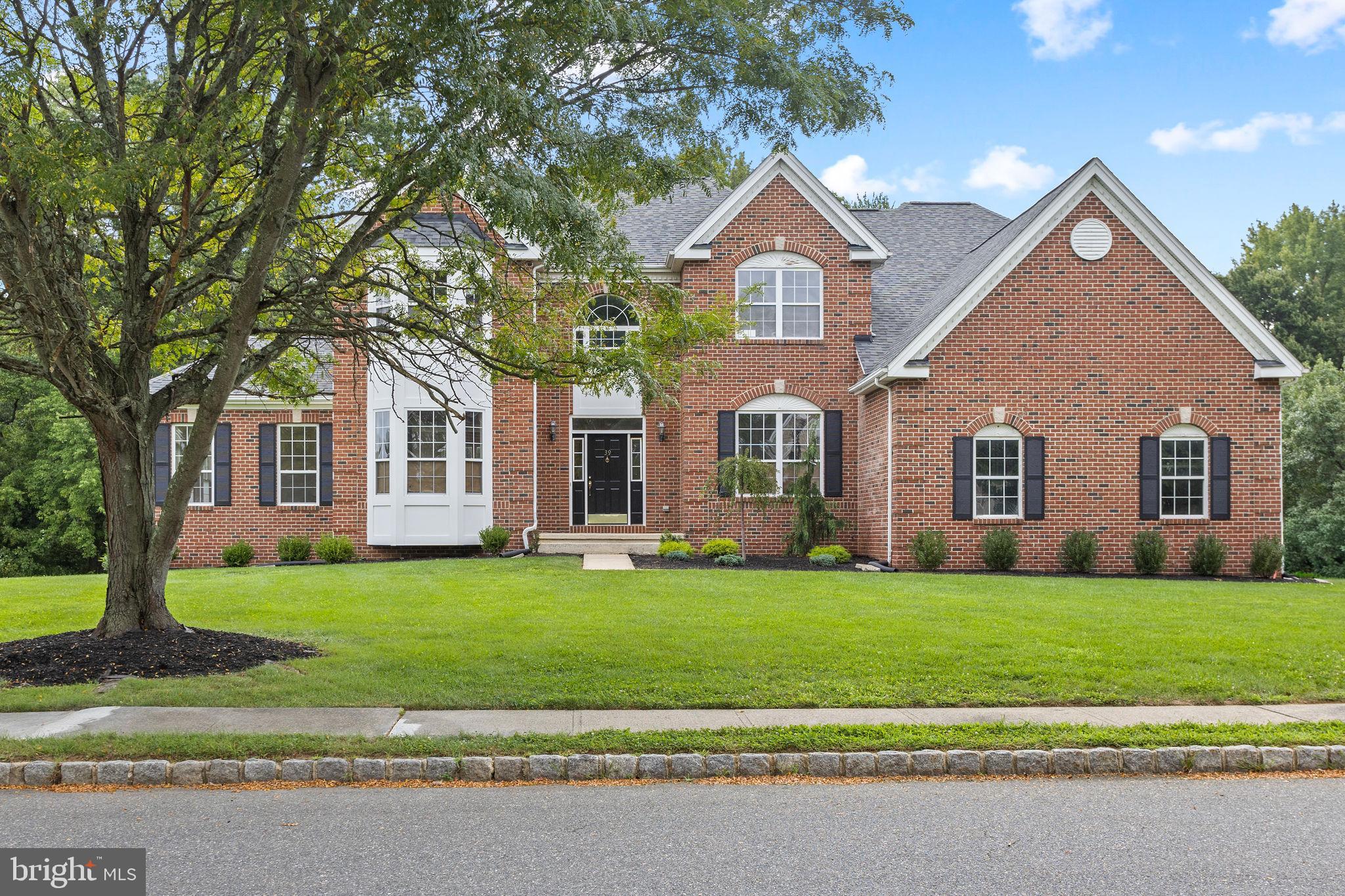 39 Cliffwood Dr, Allentown, NJ 08501 photo