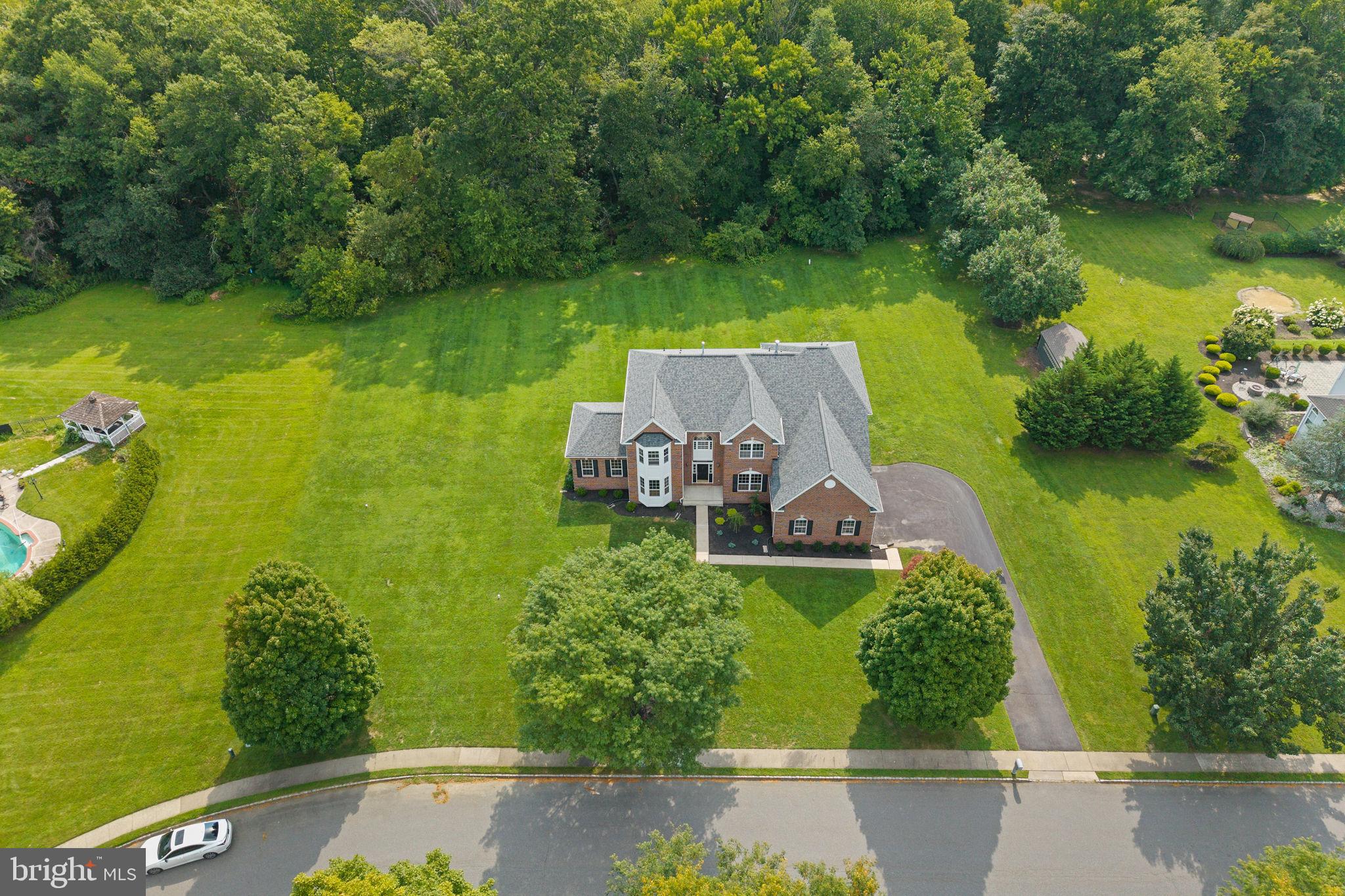 39 Cliffwood Dr, Allentown, NJ 08501 photo