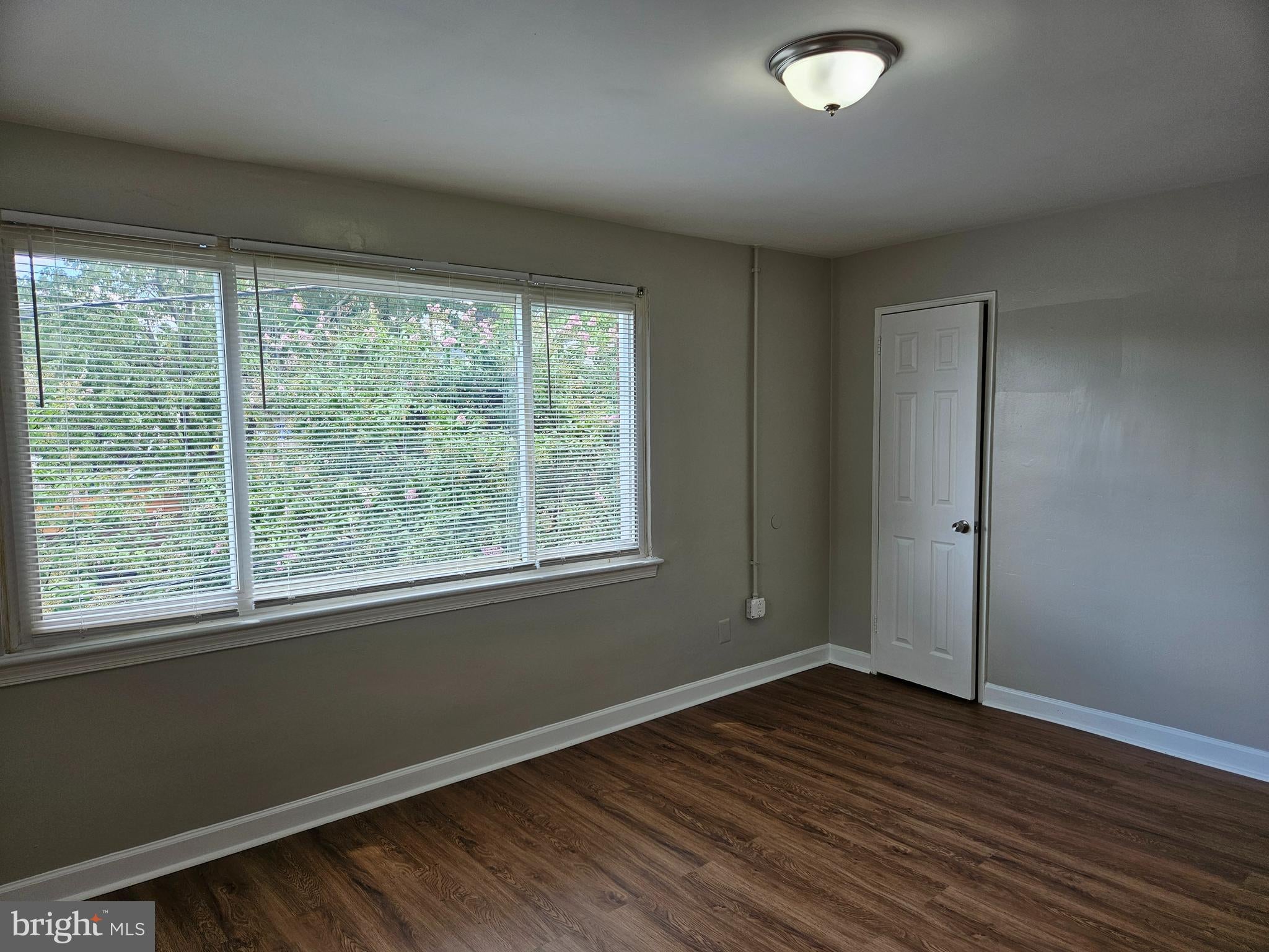 807 48th Pl, Washington, DC 20019