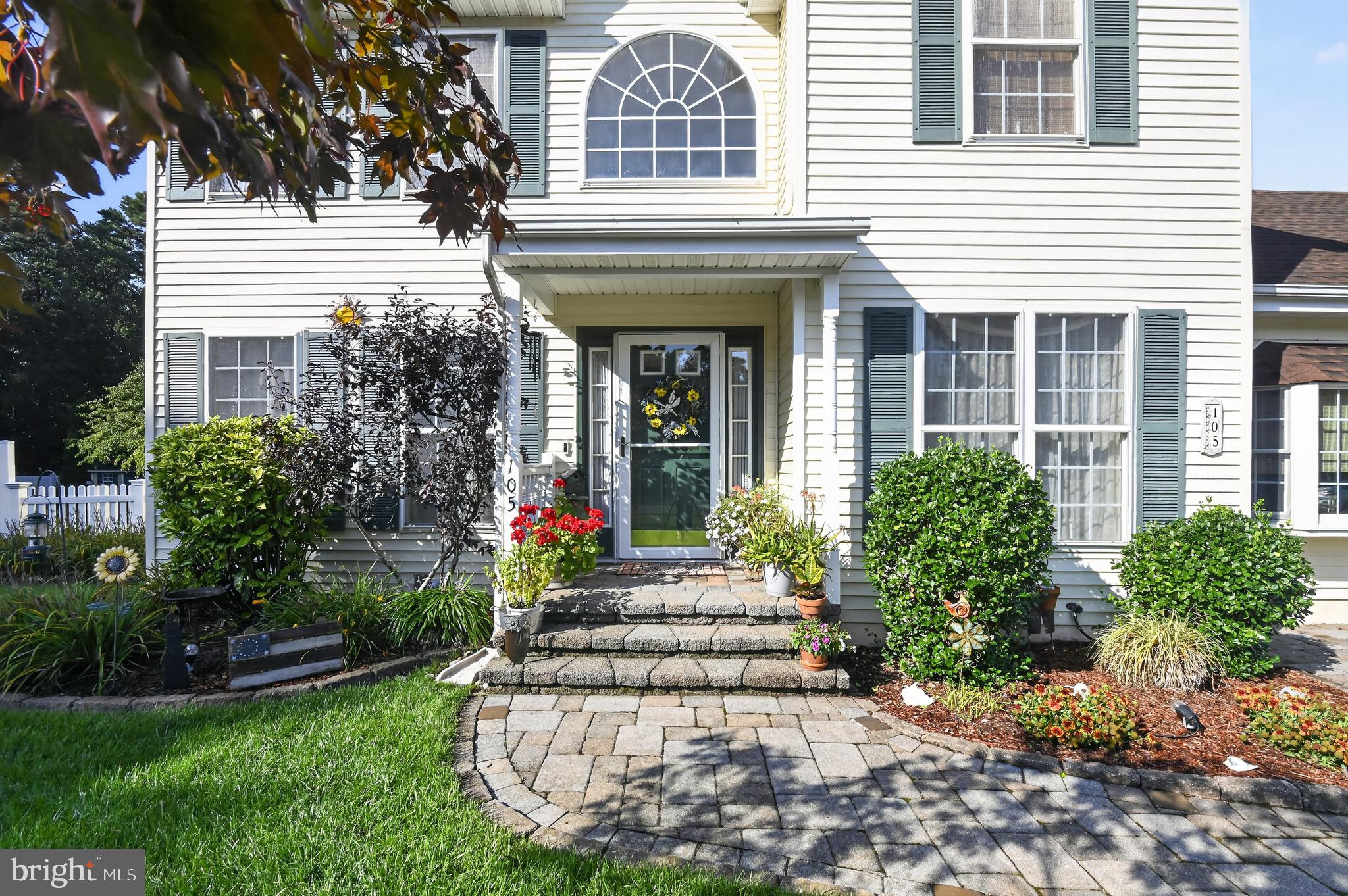 105 Hollow Oak Ln, Manahawkin, NJ 08050 photo