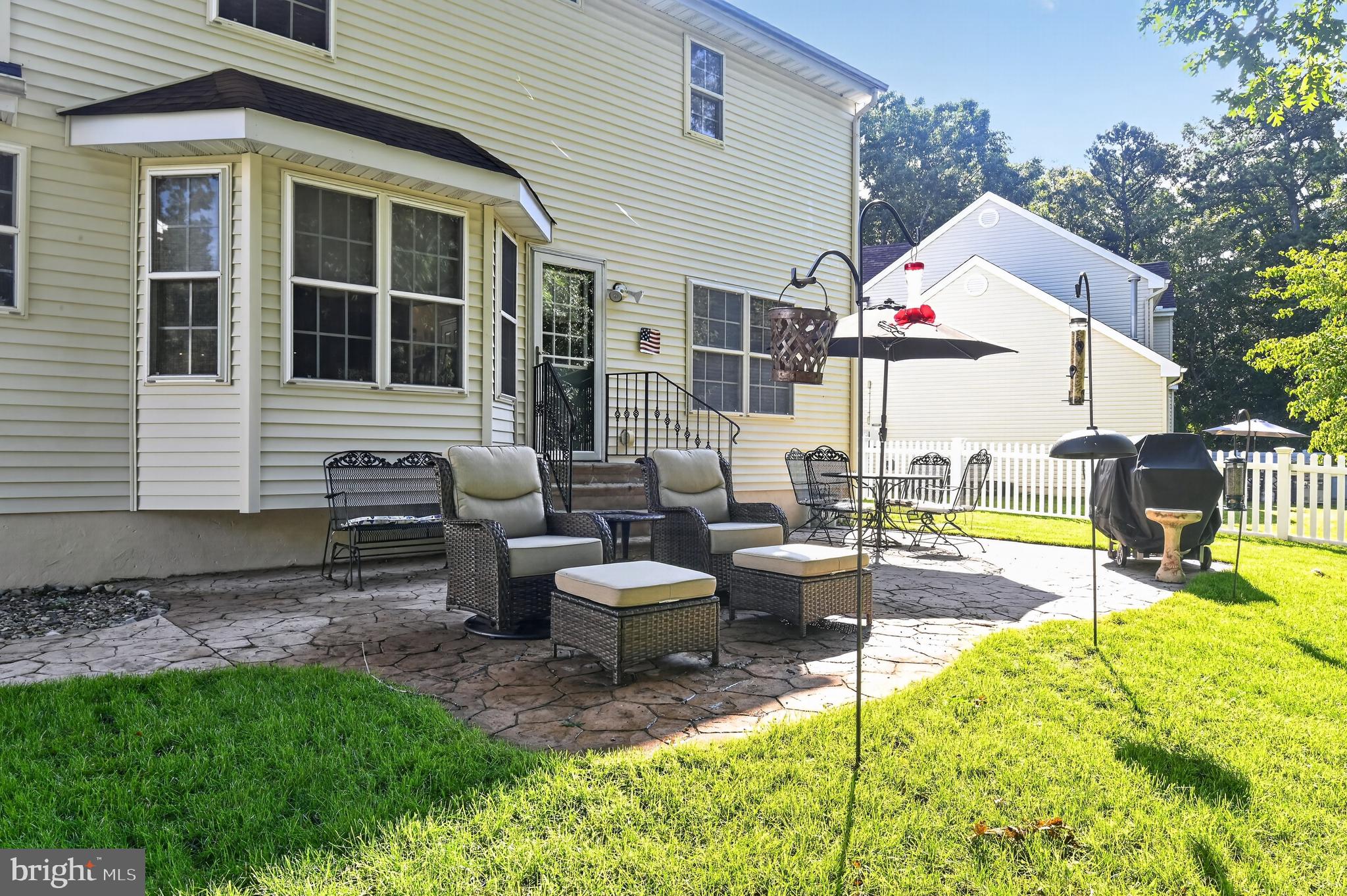 105 Hollow Oak Ln, Manahawkin, NJ 08050 photo