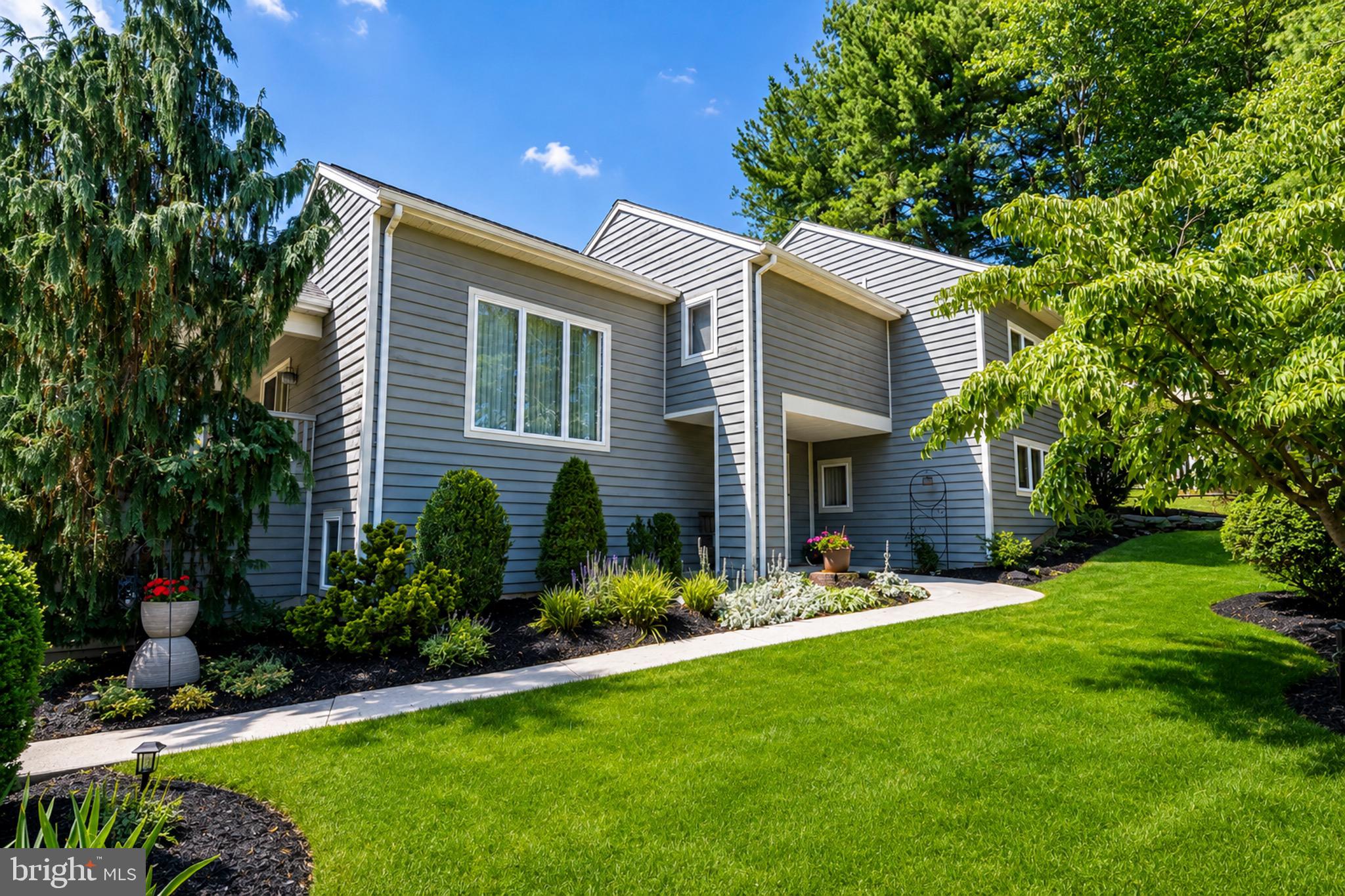 40 Gibraltar Rd, Reading, PA 19606