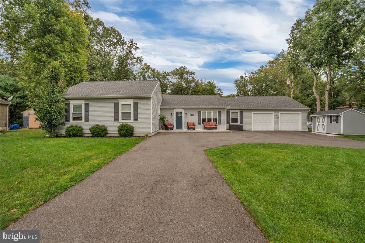 2420 Sunset Ave, Williamstown, NJ 08094