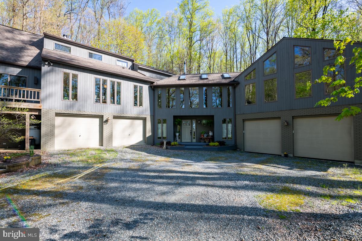 515 Kulps Rd, Barto, PA 19504 photo