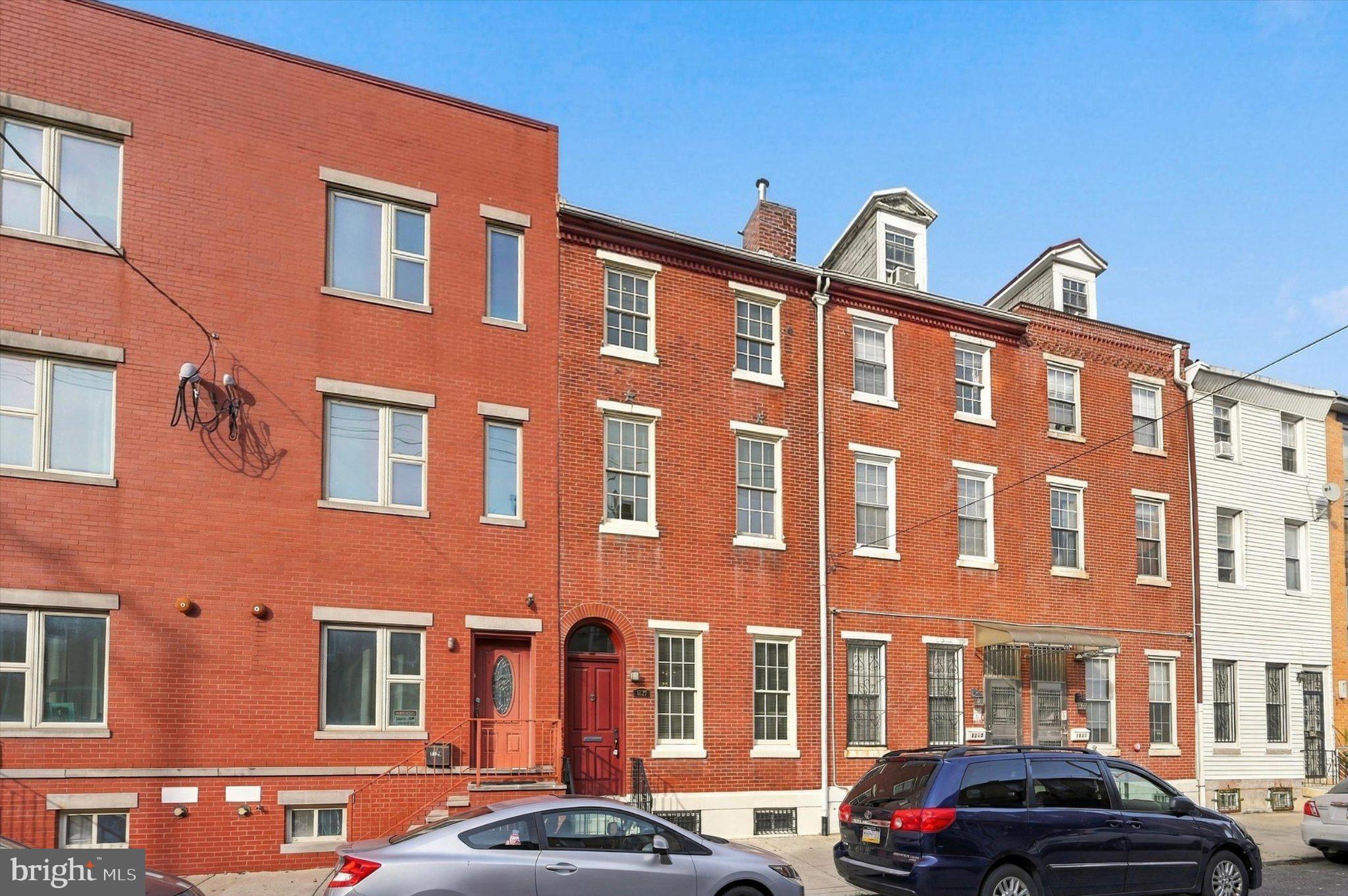 1127 Green St, Philadelphia, PA 19123