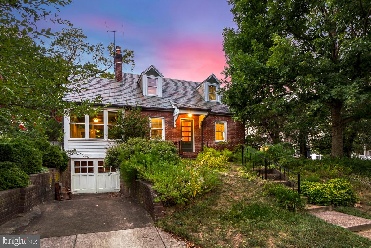 820 Davis Ave, Takoma Park, MD 20912
