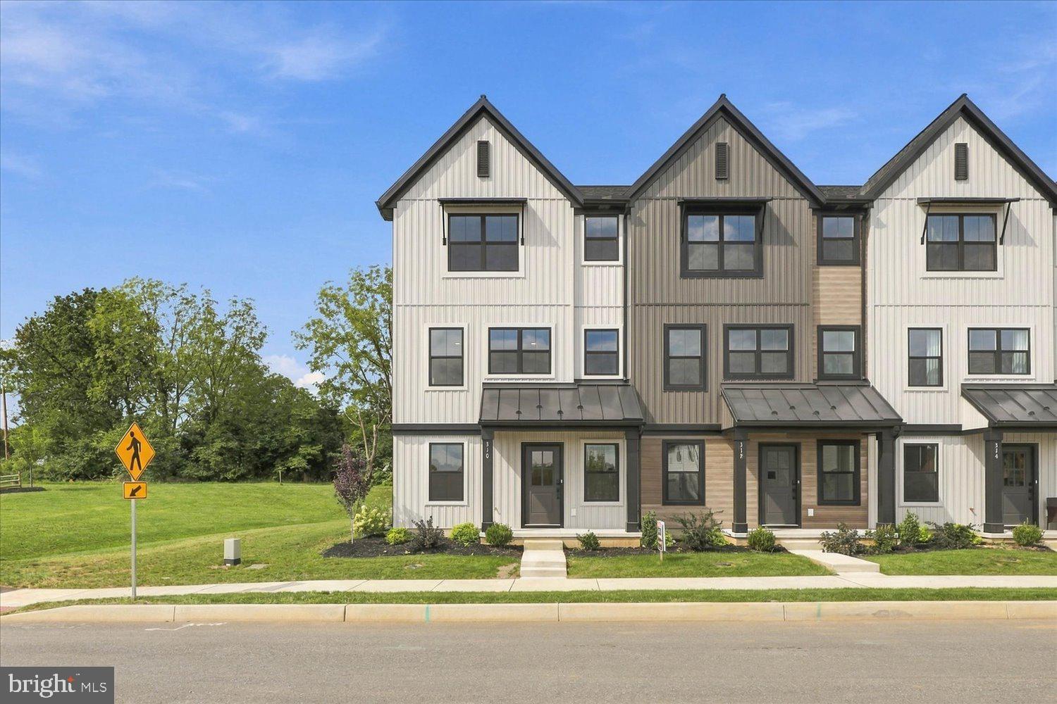 310 Flora Blvd, Annville, PA 17003
