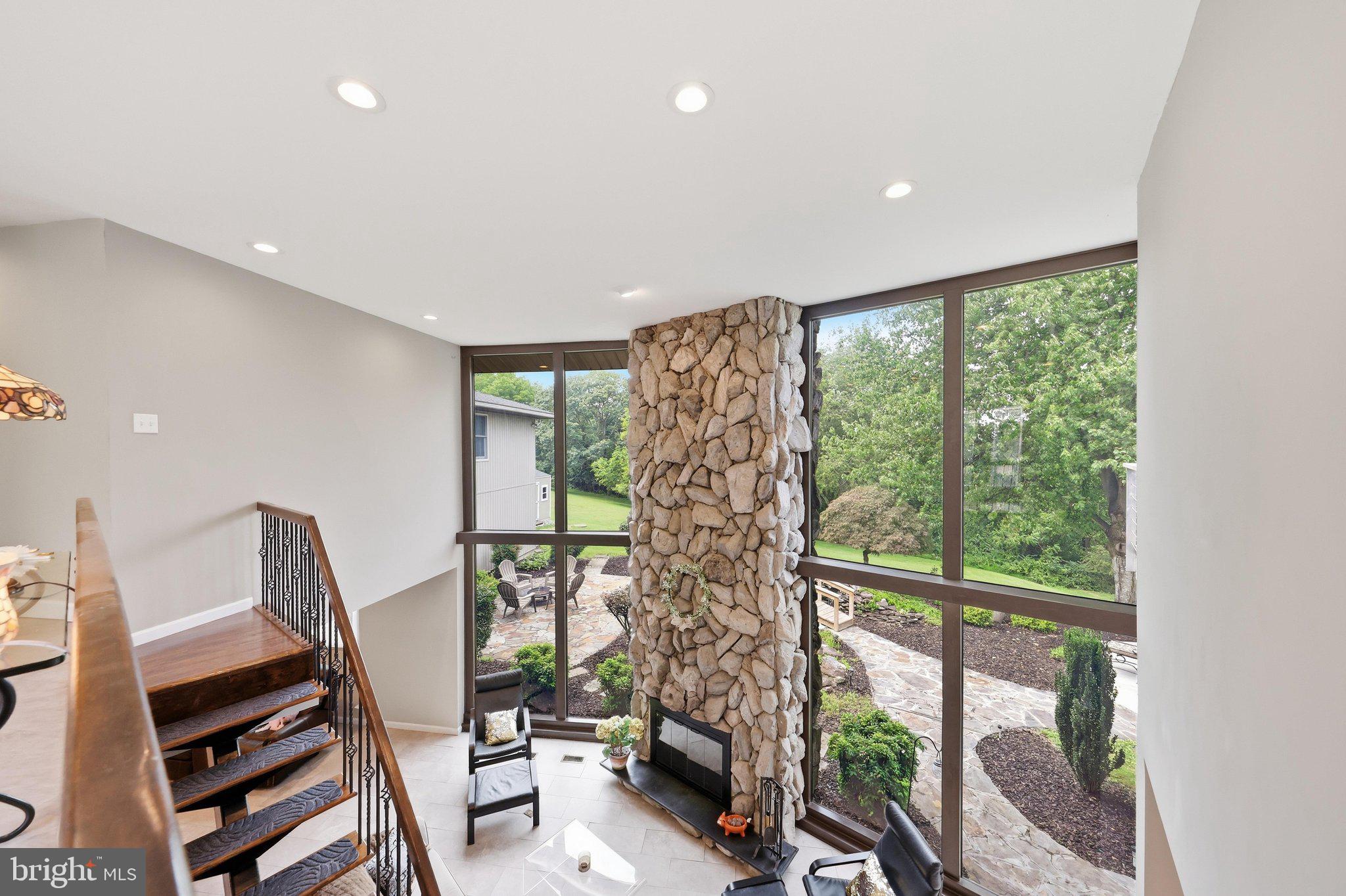 712 Winchester Dr, Westminster, MD 21157 photo