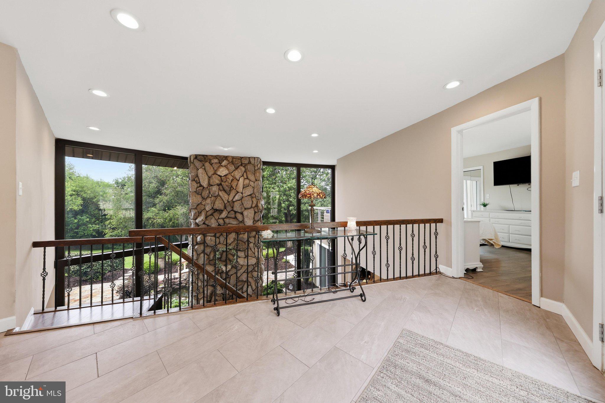 712 Winchester Dr, Westminster, MD 21157 photo