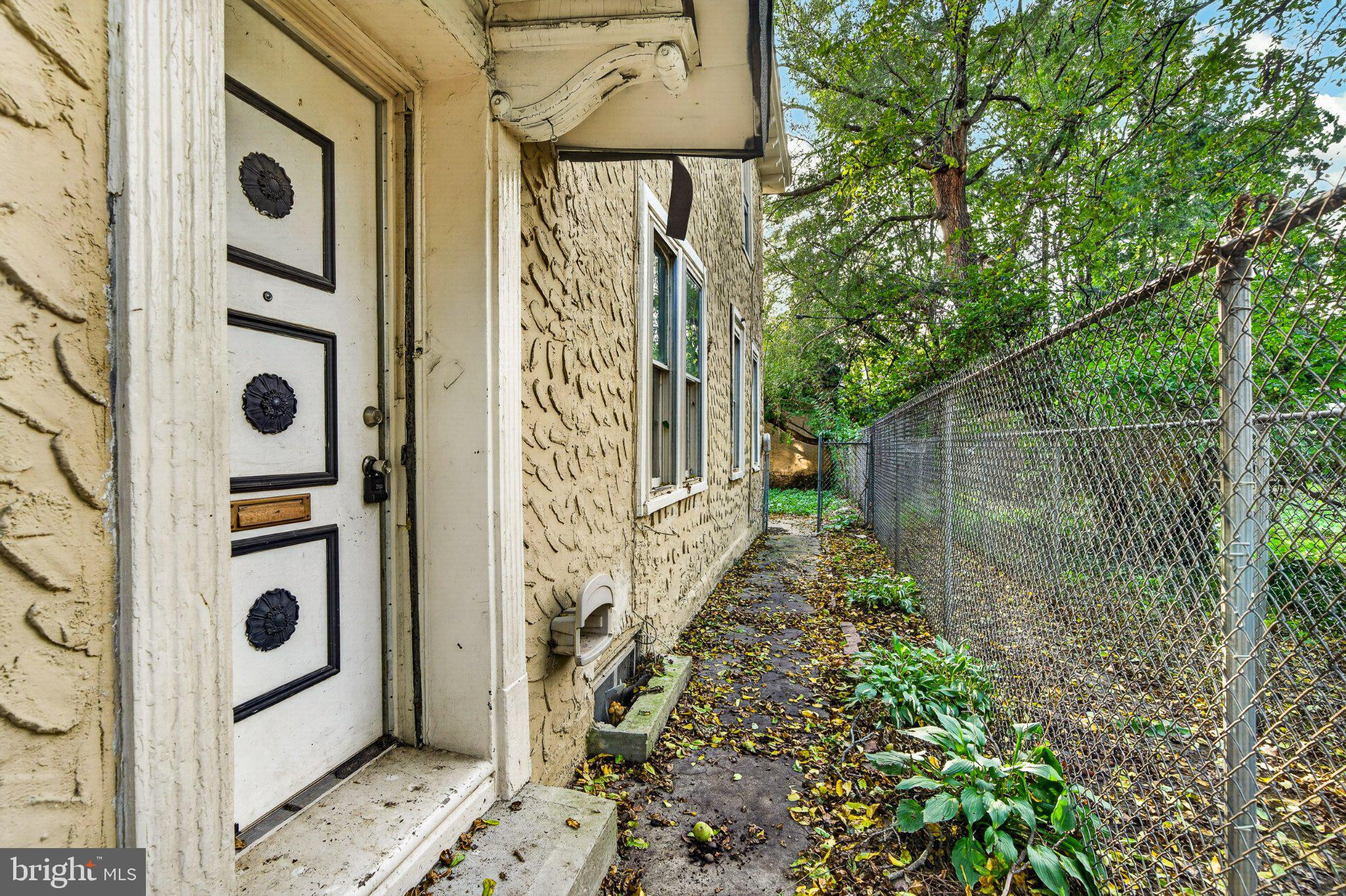 230 N 53rd St, Philadelphia, PA 19139 photo