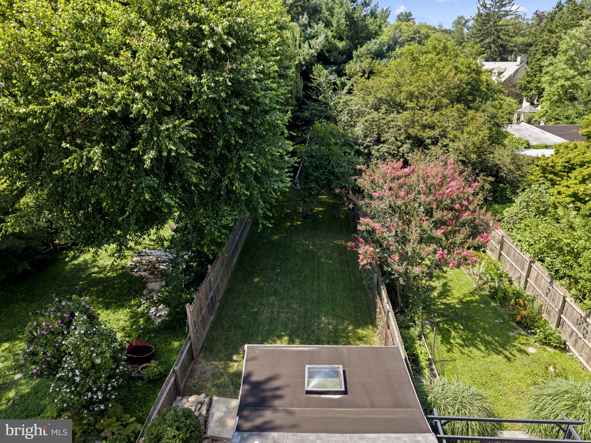 624 W Johnson St, Philadelphia, PA 19144 photo