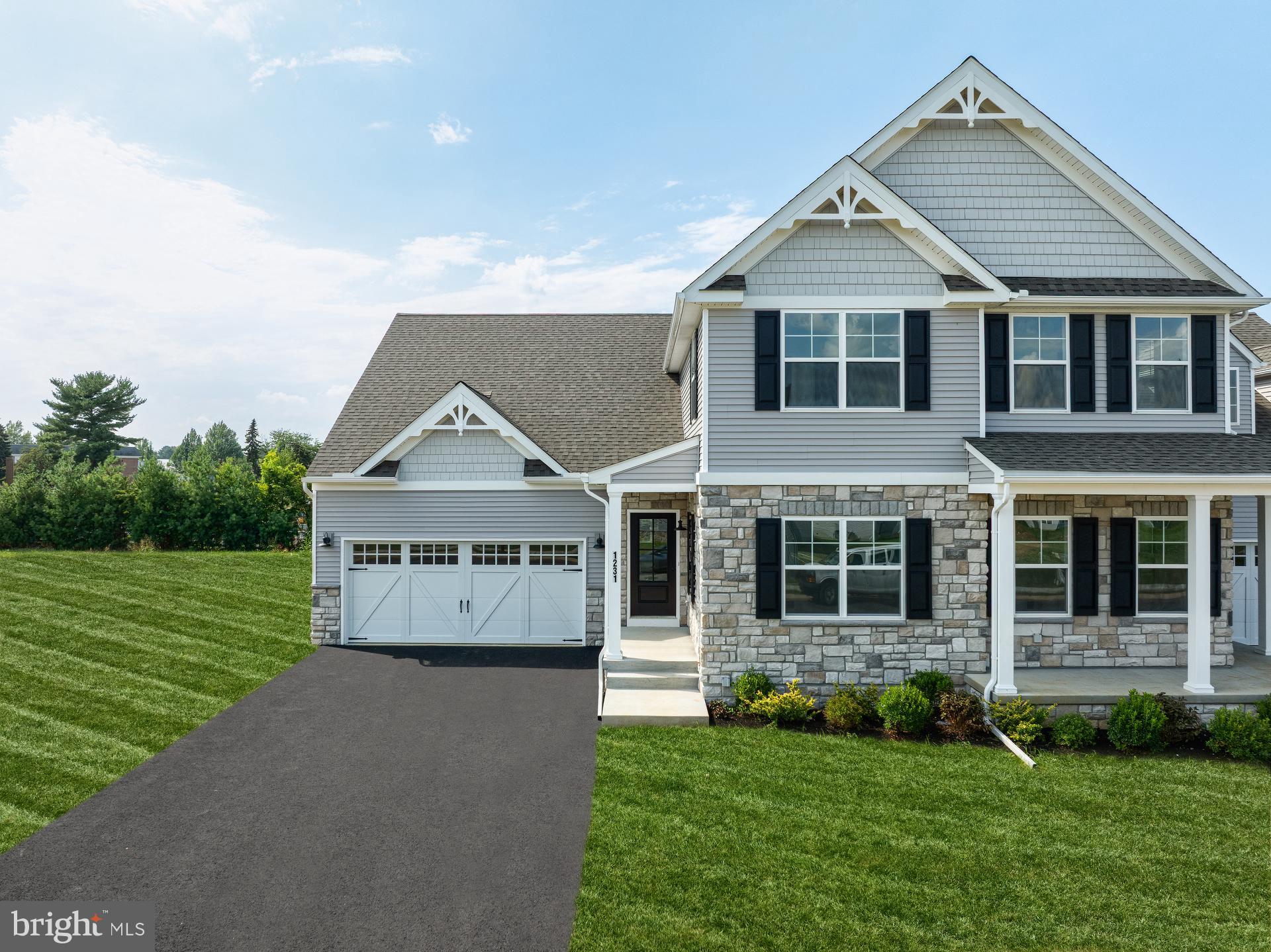 1231 Hershey Ln, Lancaster, PA 17601