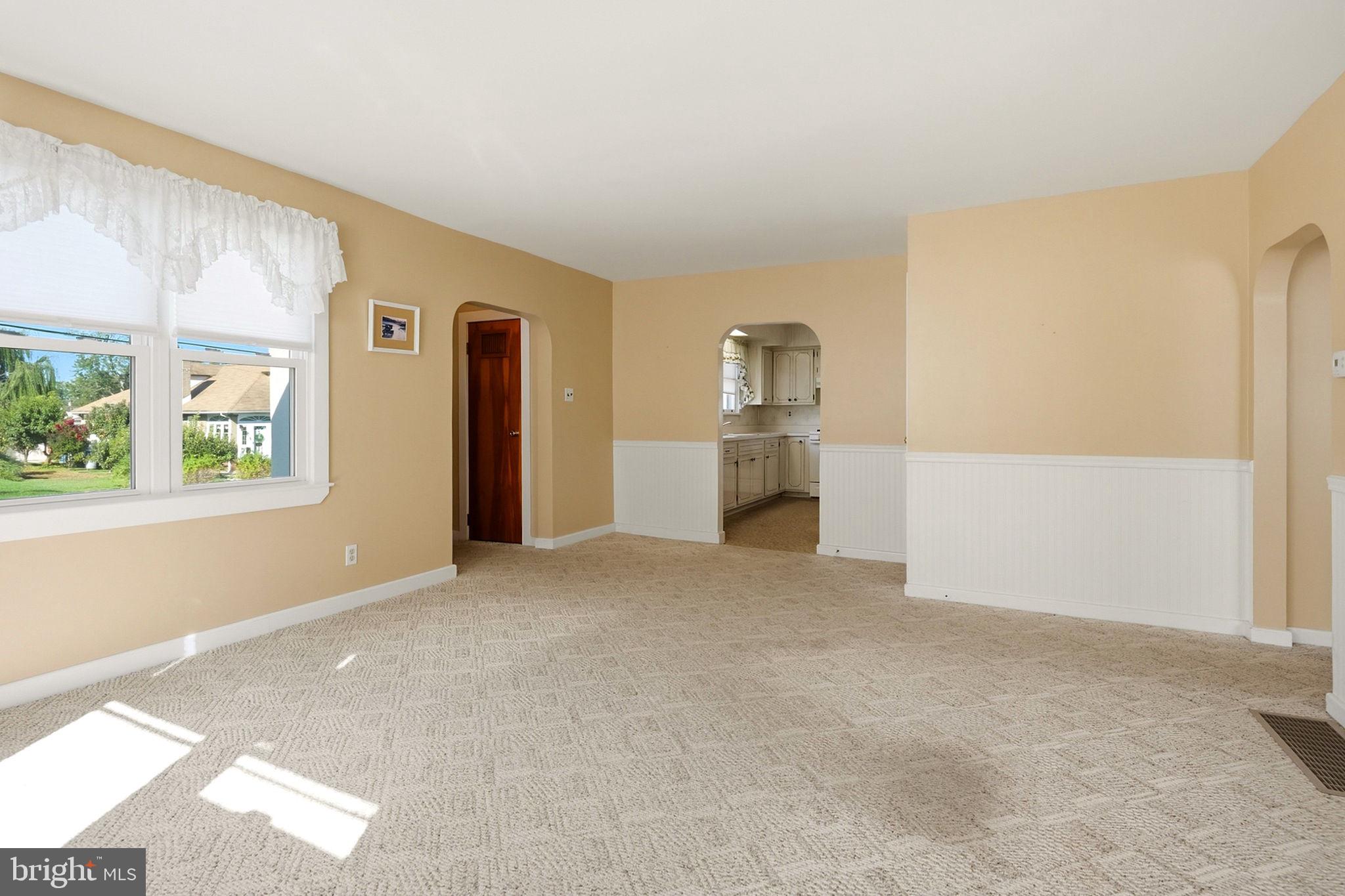 347 N Forklanding Rd, Maple Shade, NJ 08052 photo