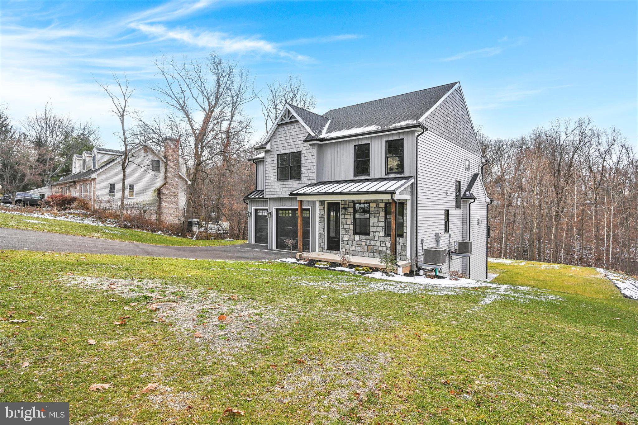 4 Pine Tree Dr, New Cumberland, PA 17070 photo