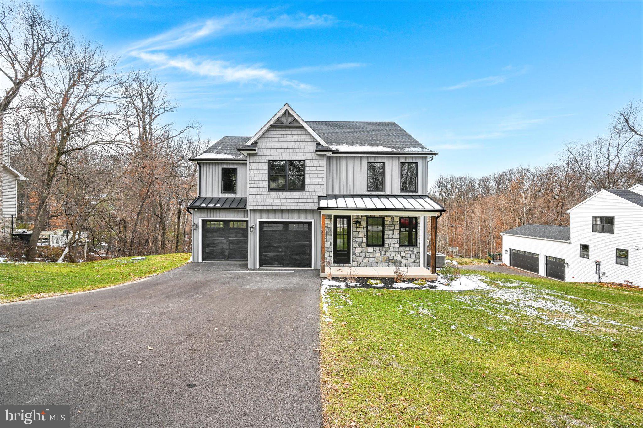 4 Pine Tree Dr, New Cumberland, PA 17070 photo