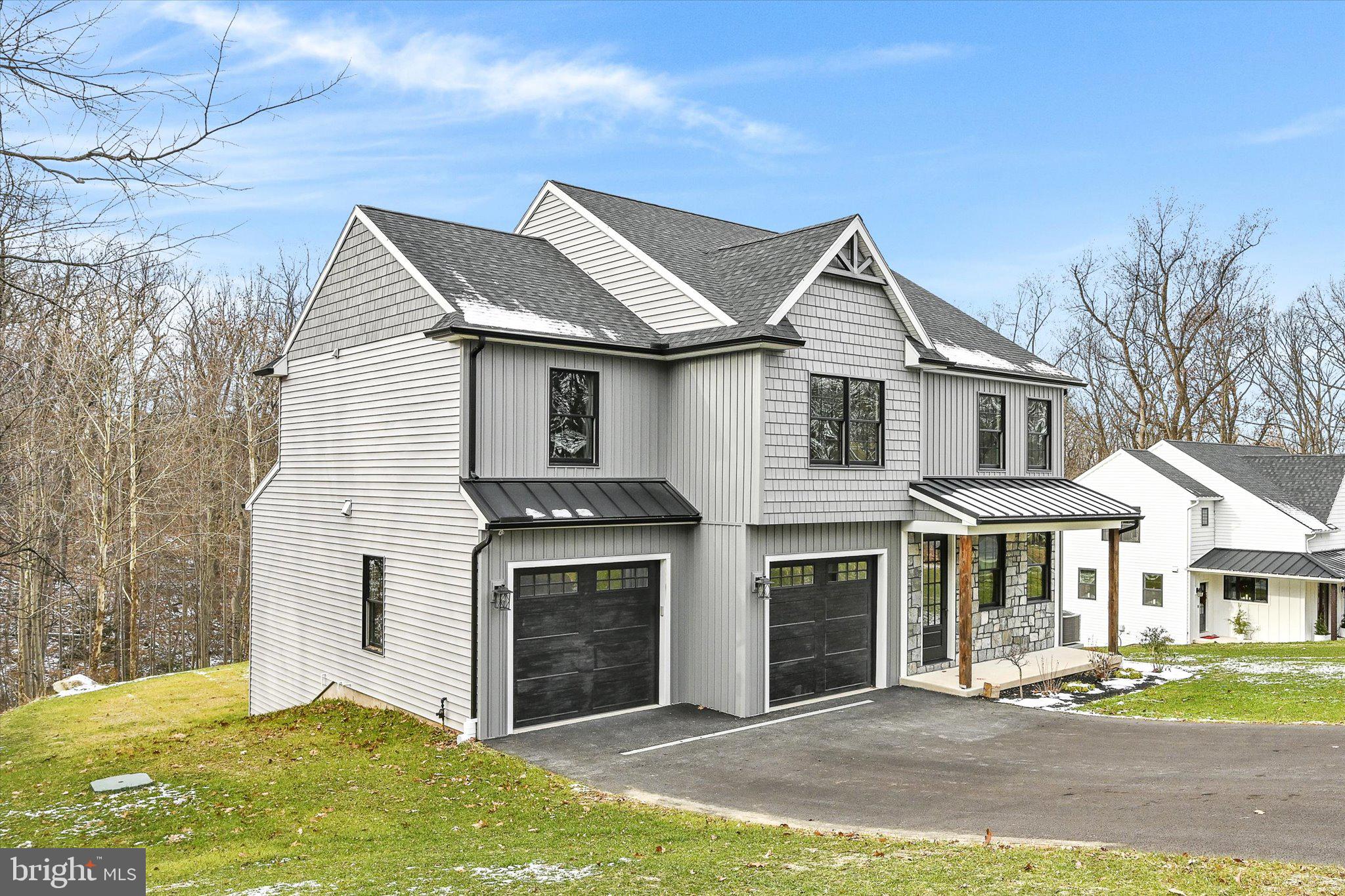 4 Pine Tree Dr, New Cumberland, PA 17070 photo