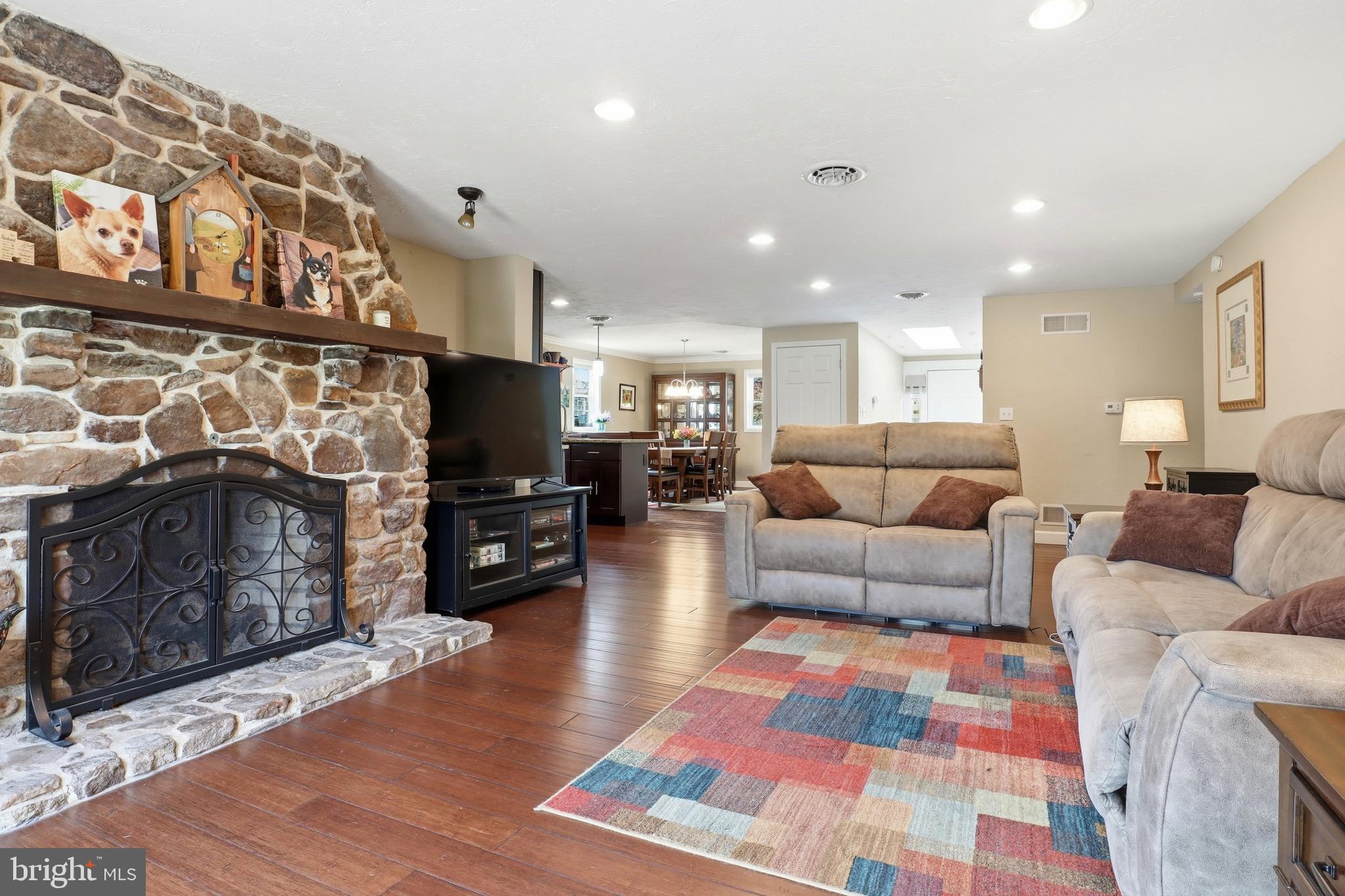11951 Rockville Rd, Glen Rock, PA 17327 photo