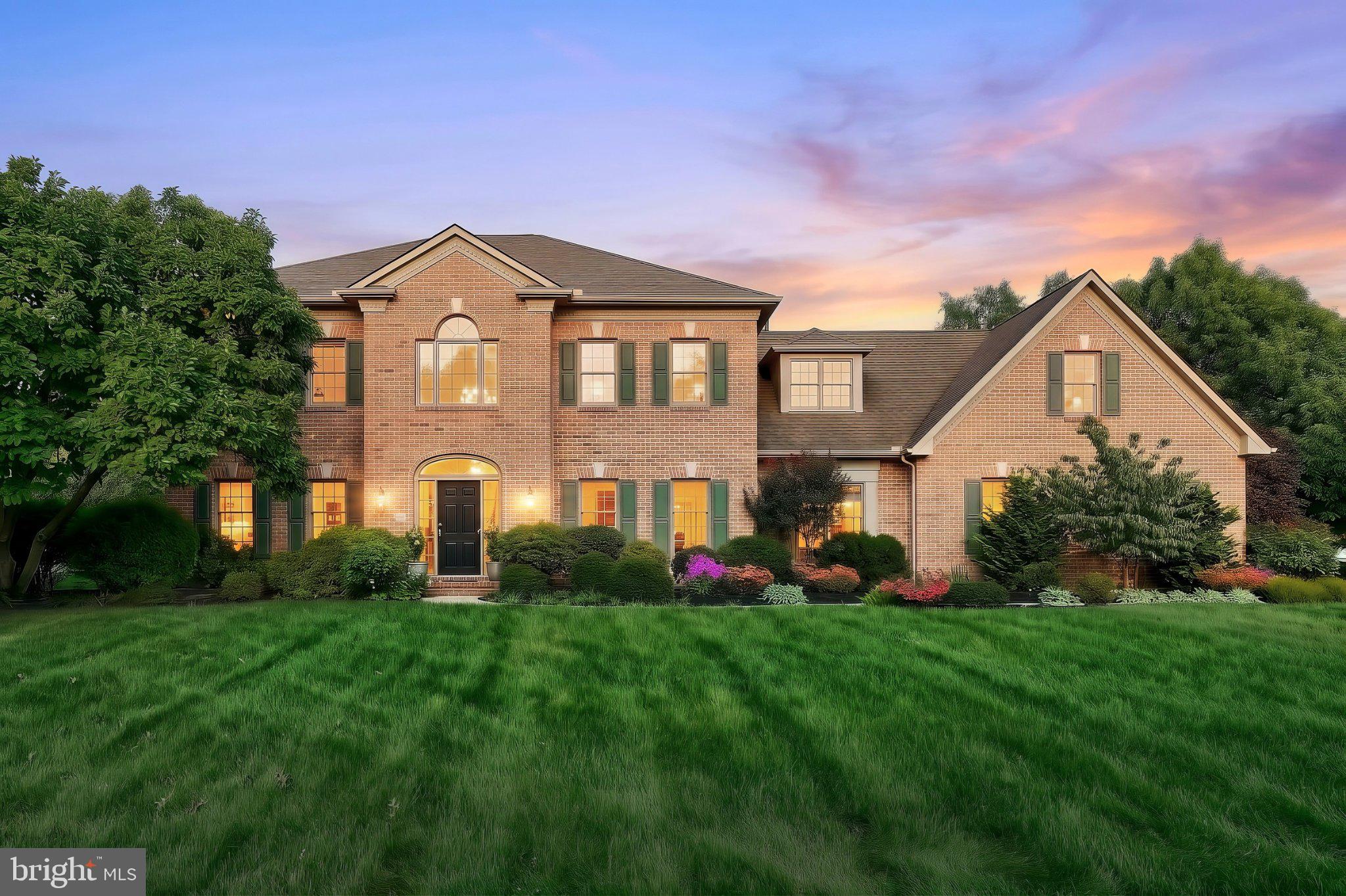 1310 Briargate Dr, York, PA 17404