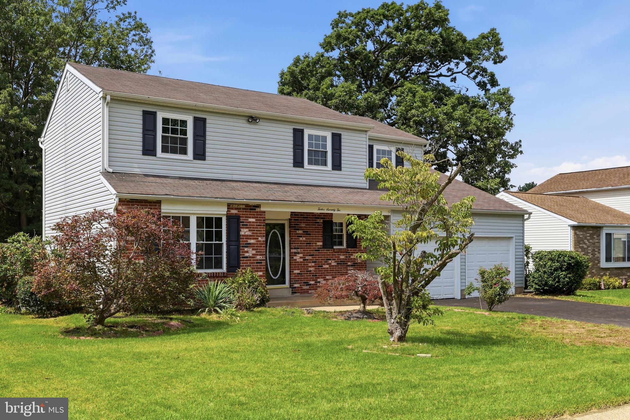 1272 Twin Streams Dr, Warminster, PA 18974 photo