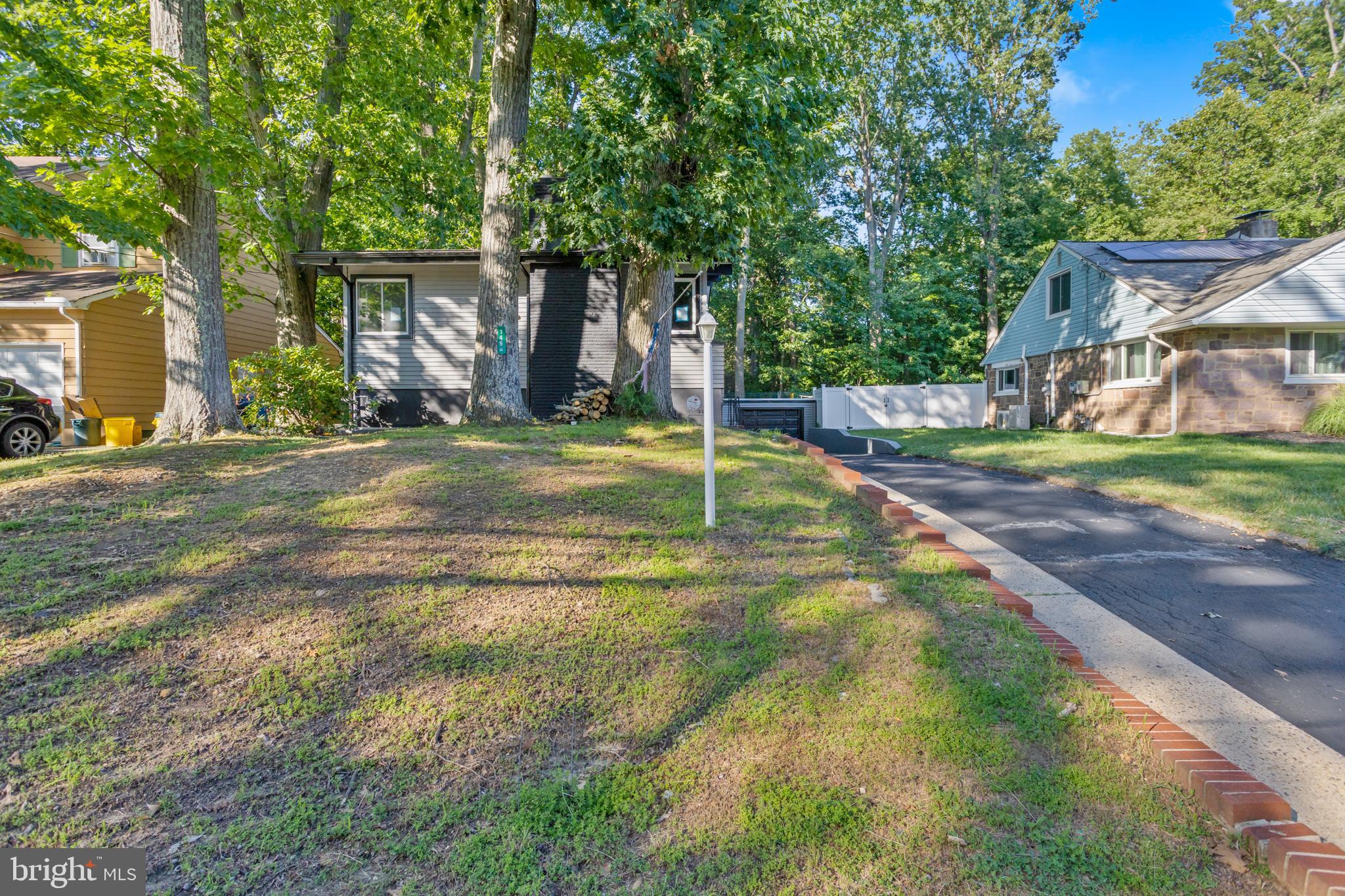 1498 Stuyvesant Ave, Trenton, NJ 08618 photo