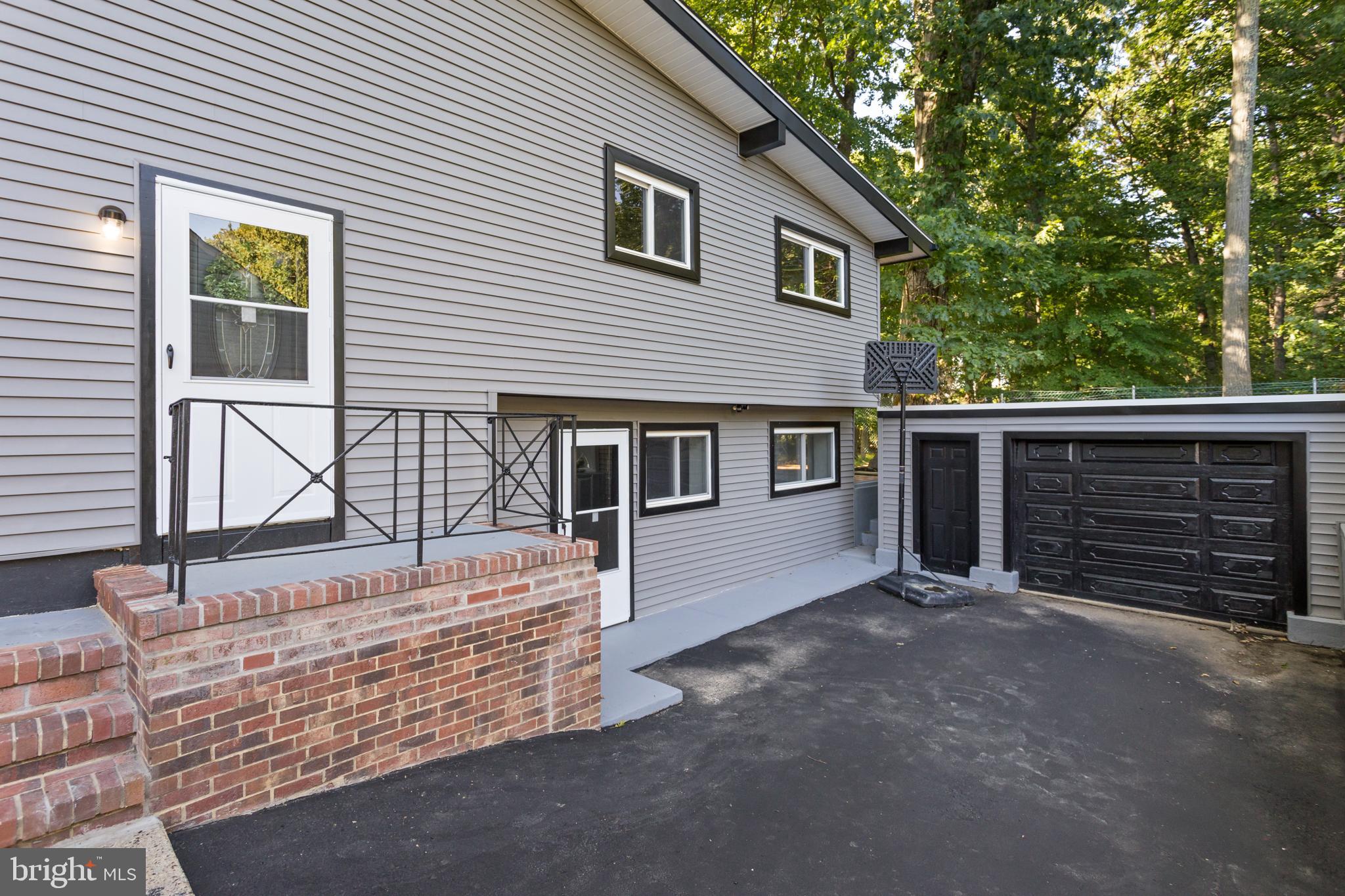 1498 Stuyvesant Ave, Trenton, NJ 08618 photo