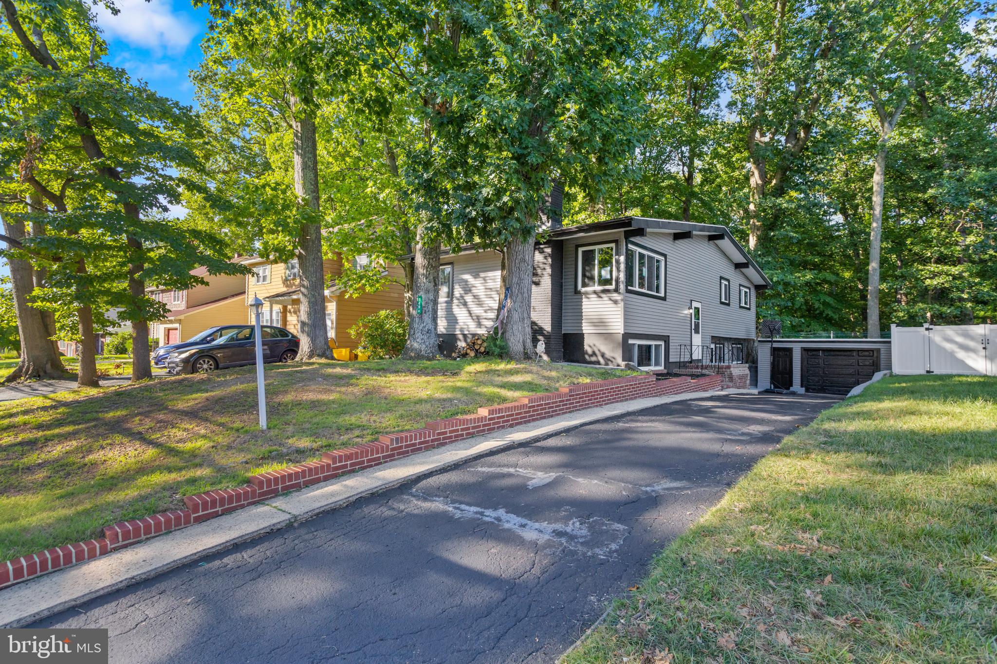 1498 Stuyvesant Ave, Trenton, NJ 08618 photo