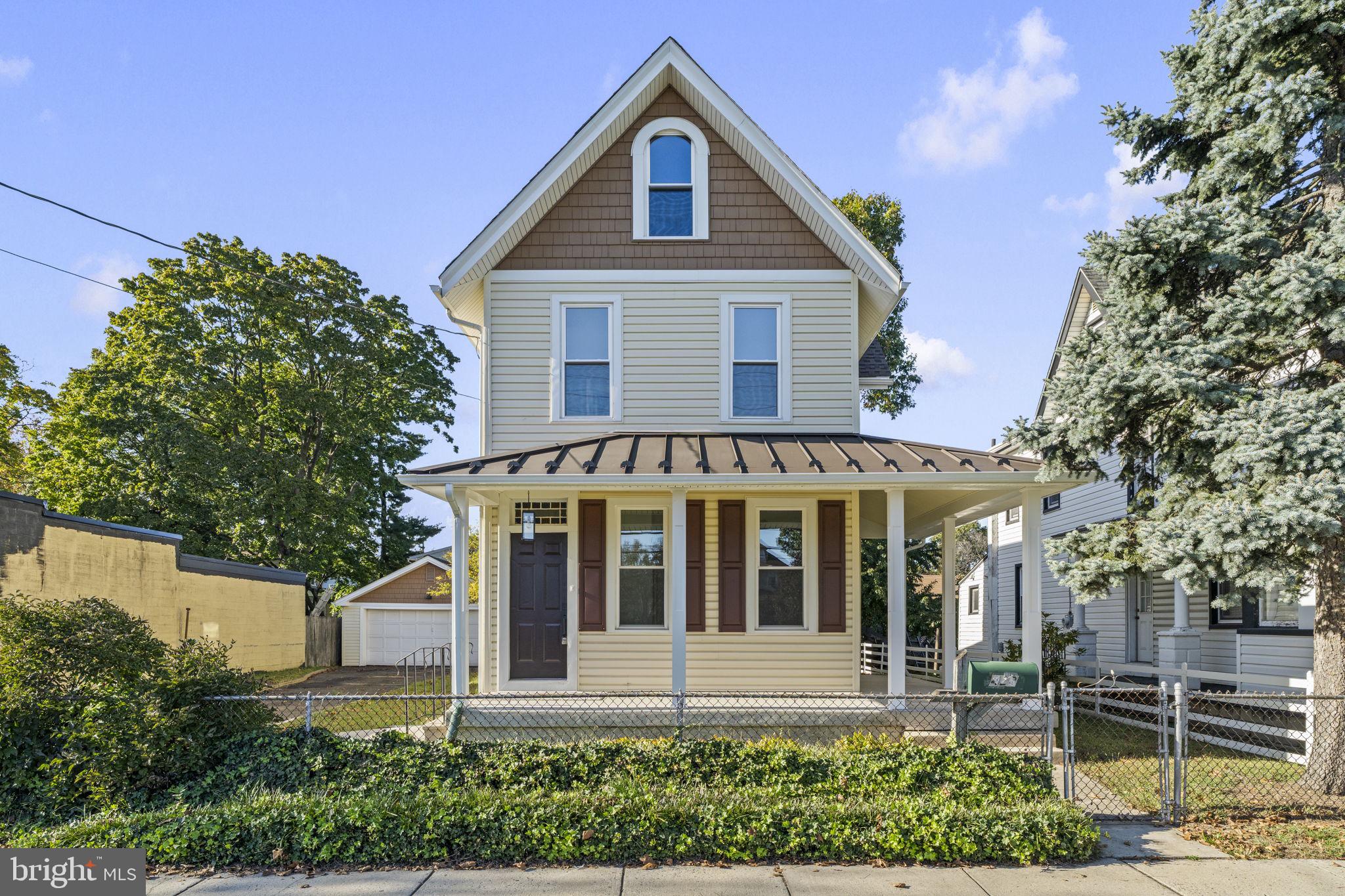 423 Broad St, Palmyra, NJ 08065