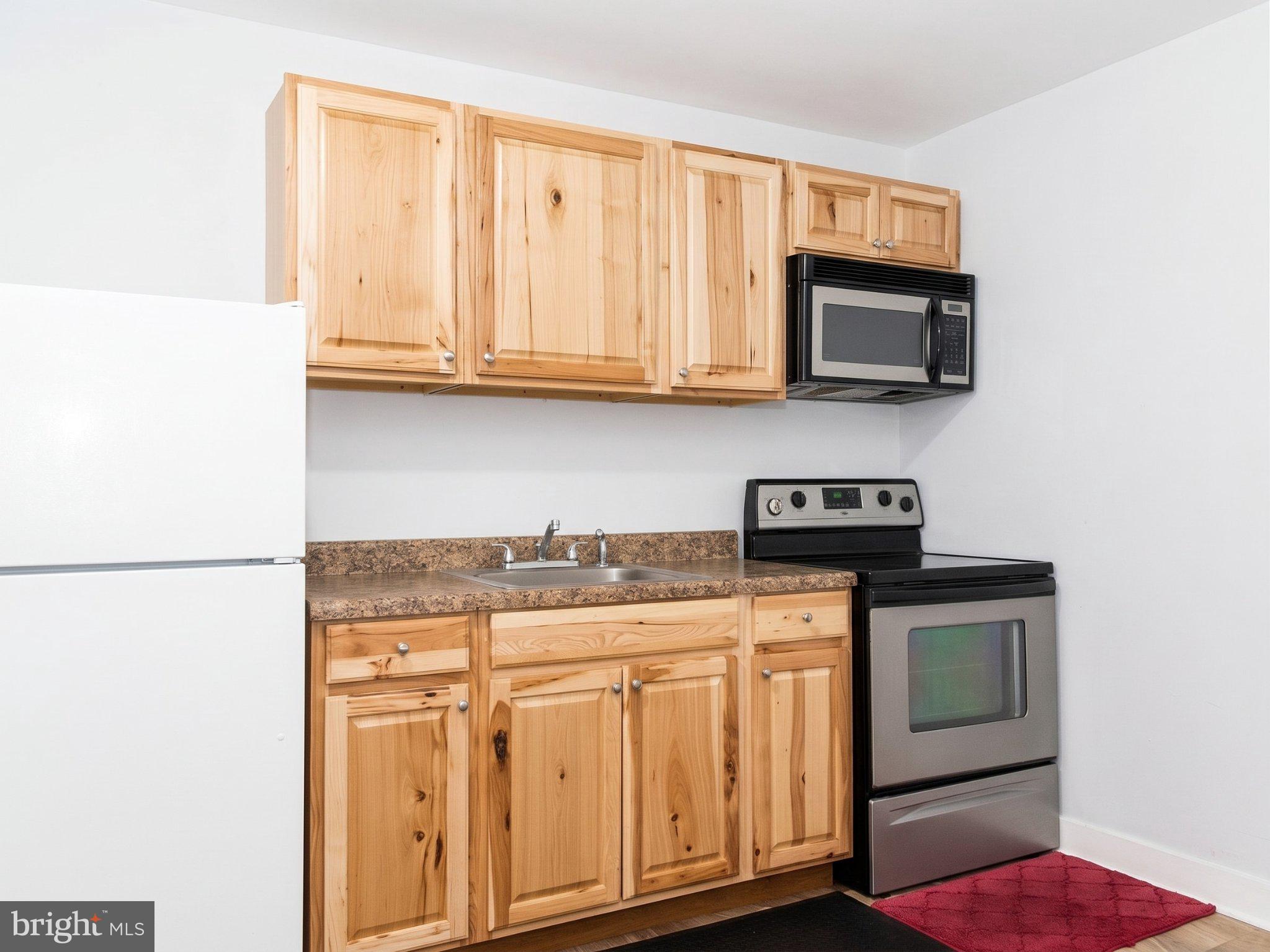 459 Pershing Ave, Lancaster, PA 17602 photo