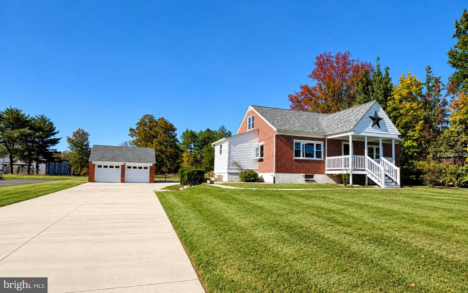 2951 N Charlotte St, Gilbertsville, PA 19525 photo