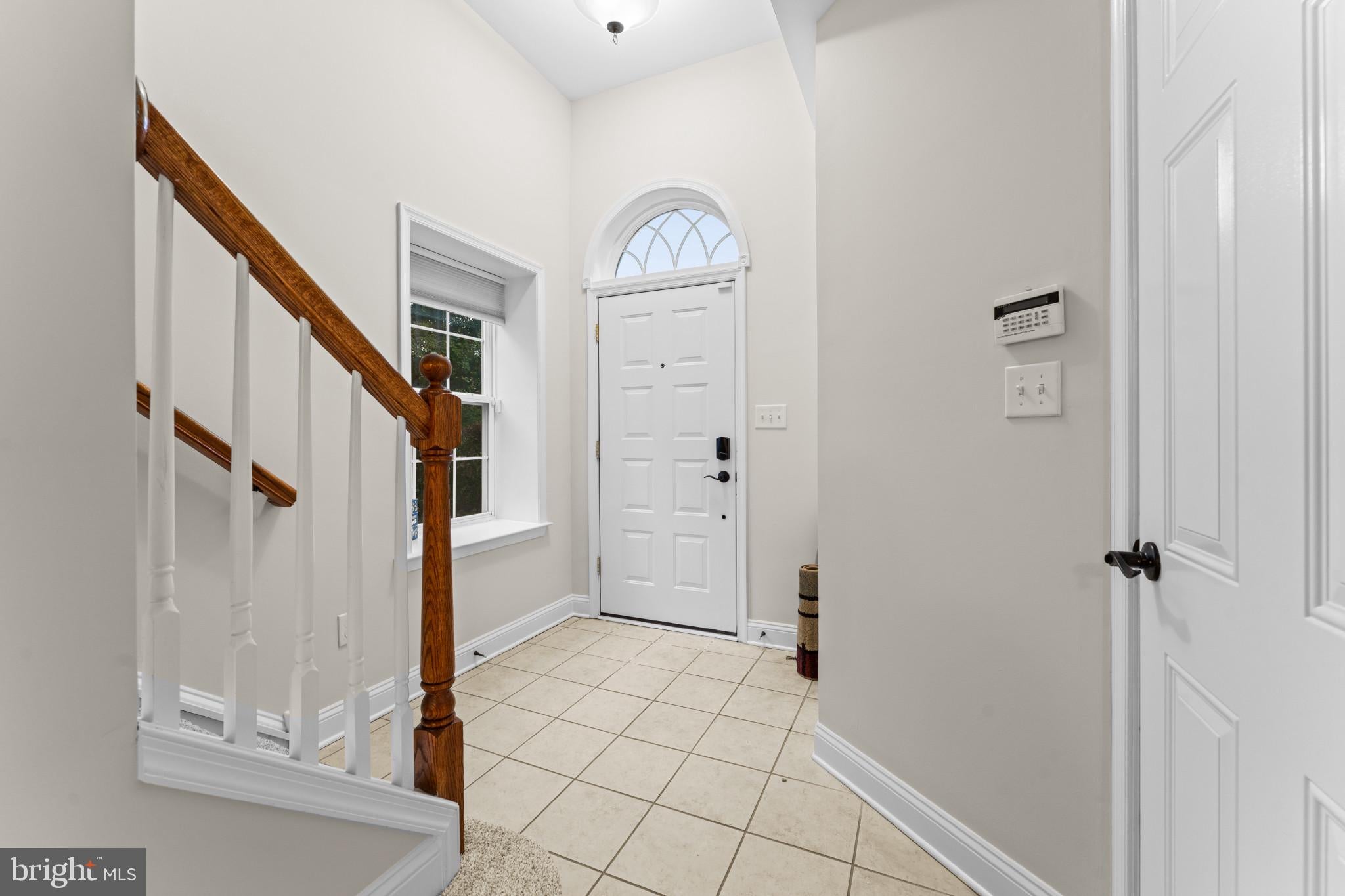 3172 Woods Edge Dr, Garnet Valley, PA 19060 photo
