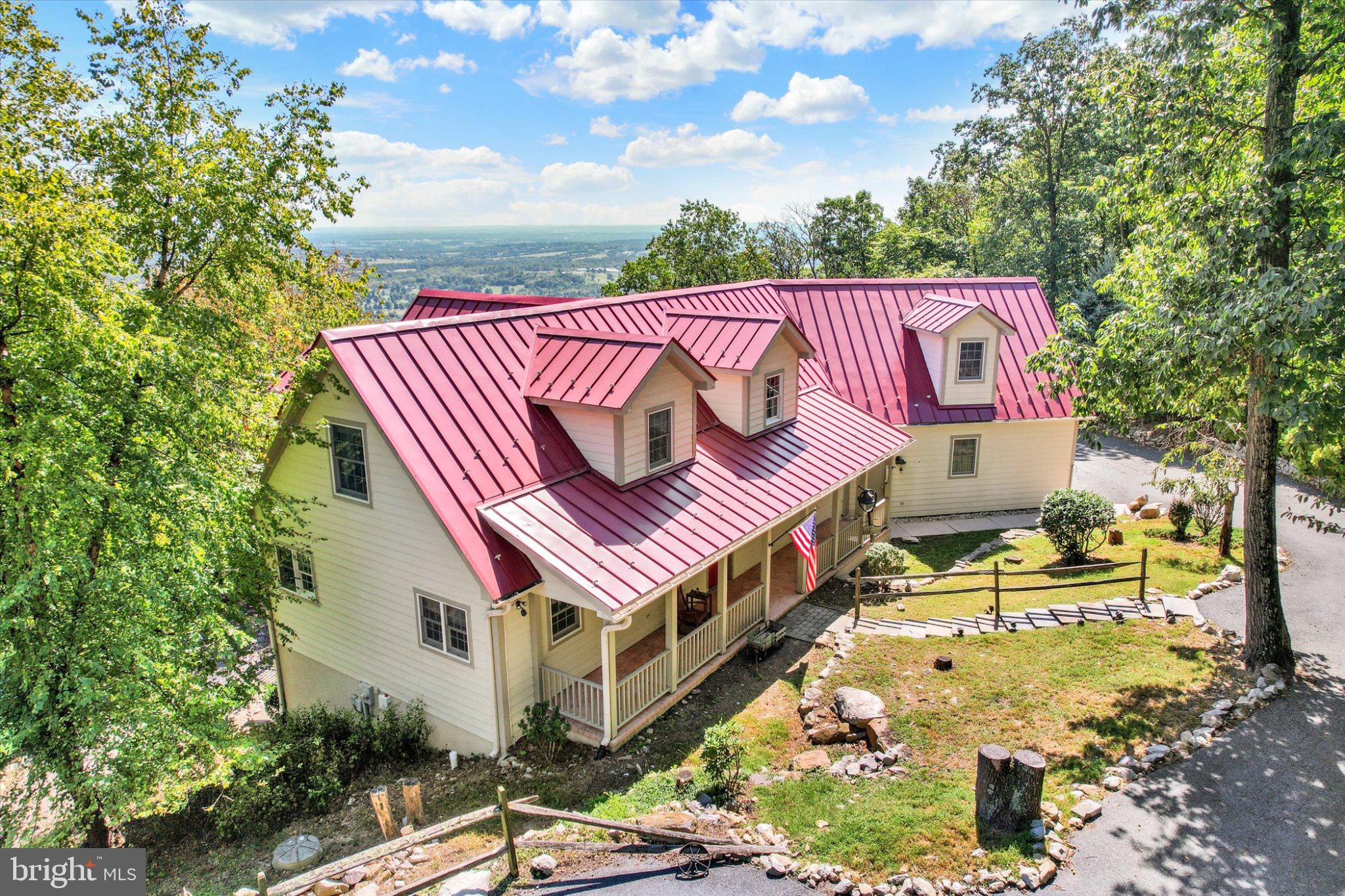 1060 Kuhn Rd, Boiling Springs, PA 17007 photo