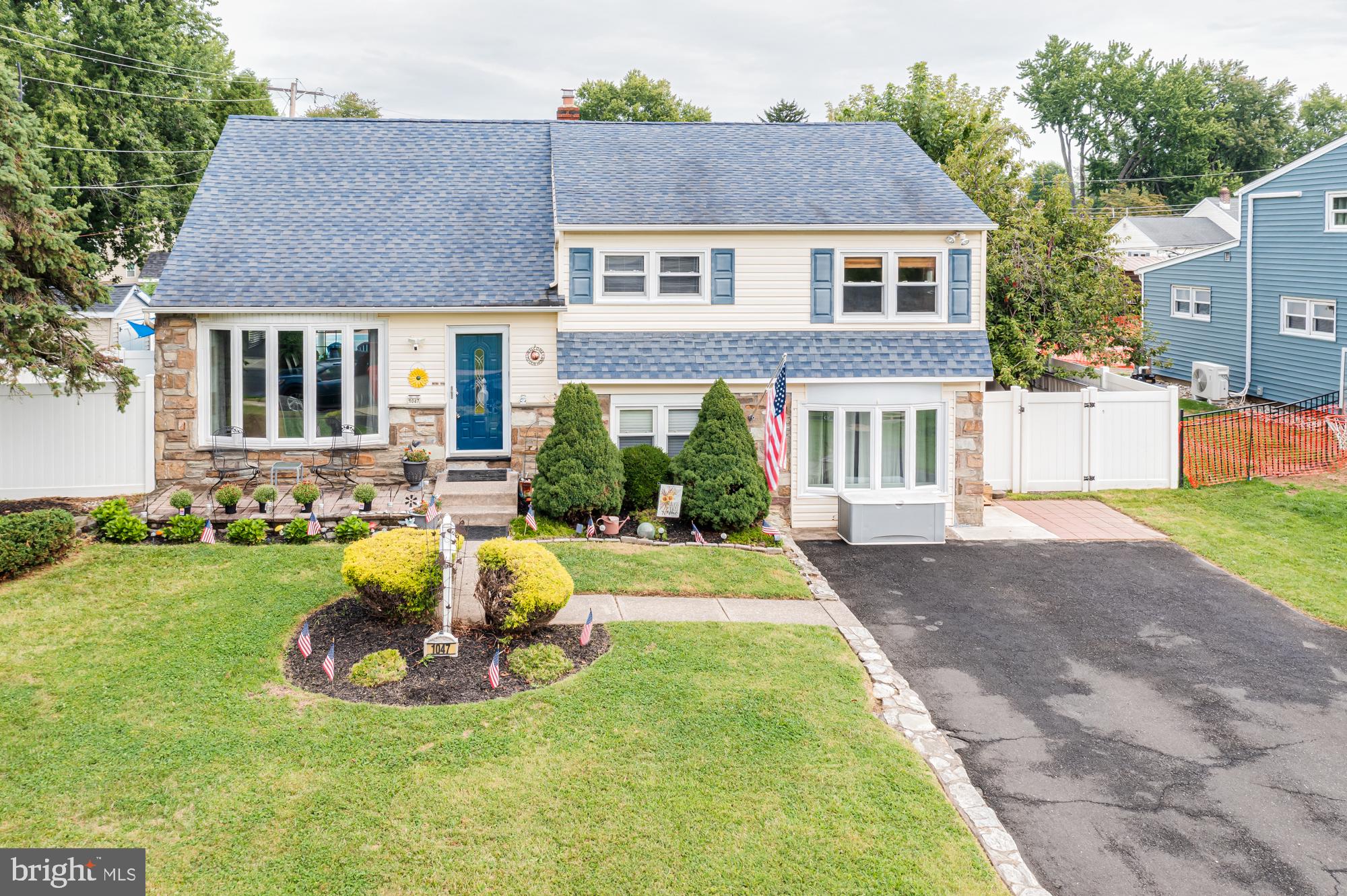 1047 Coronet Rd, Warminster, PA 18974 photo