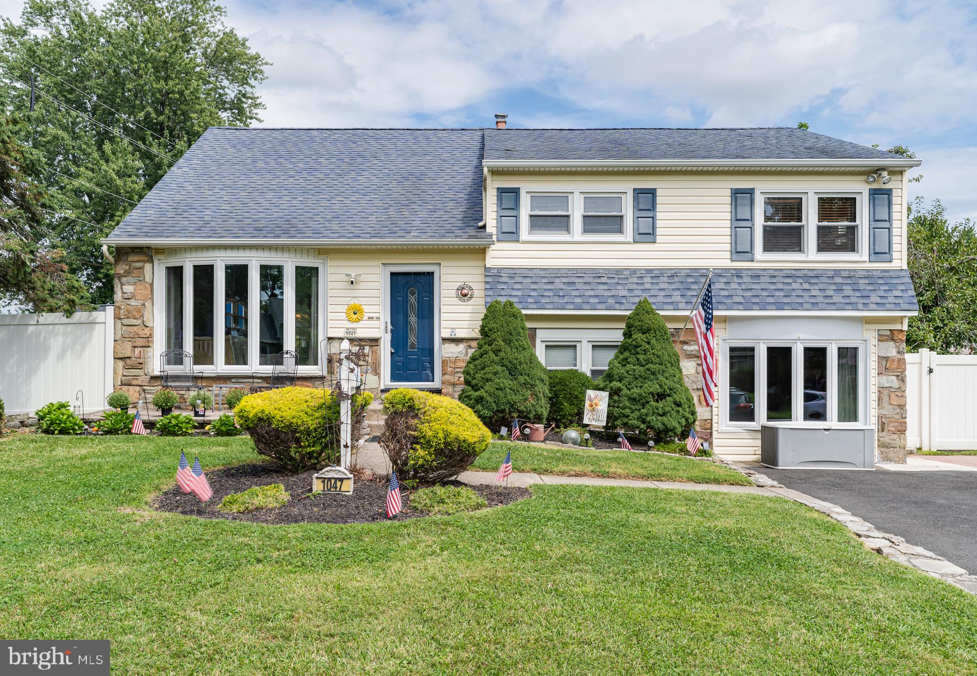 1047 Coronet Rd, Warminster, PA 18974