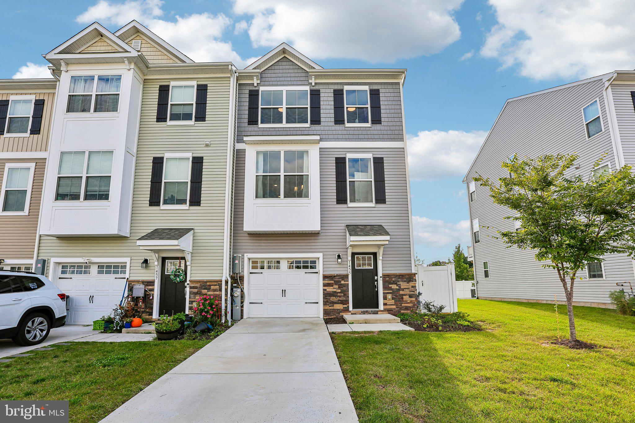 1455 Hudson View Rd, Essex, MD 21221 photo